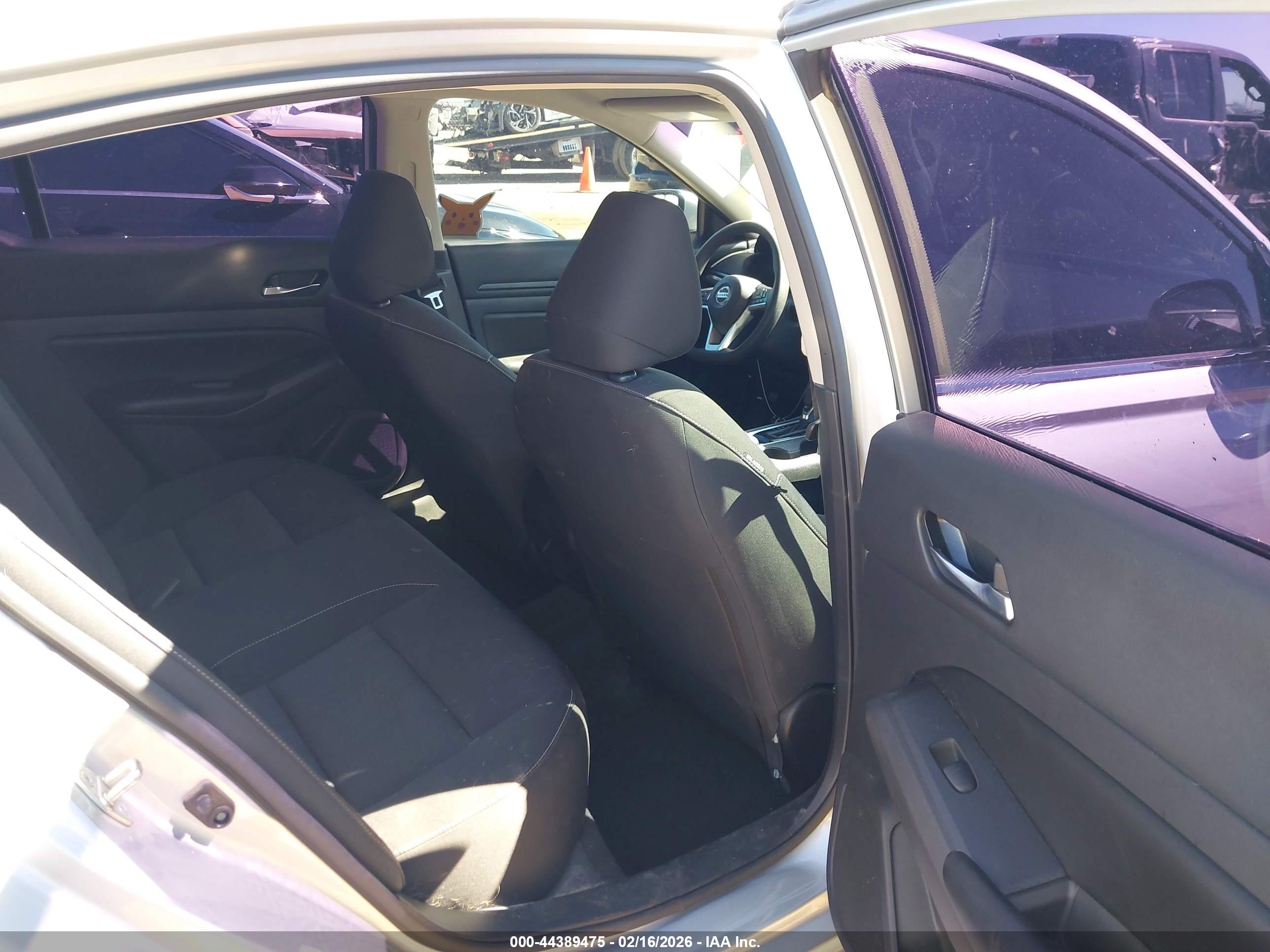 NISSAN ALTIMA image 8