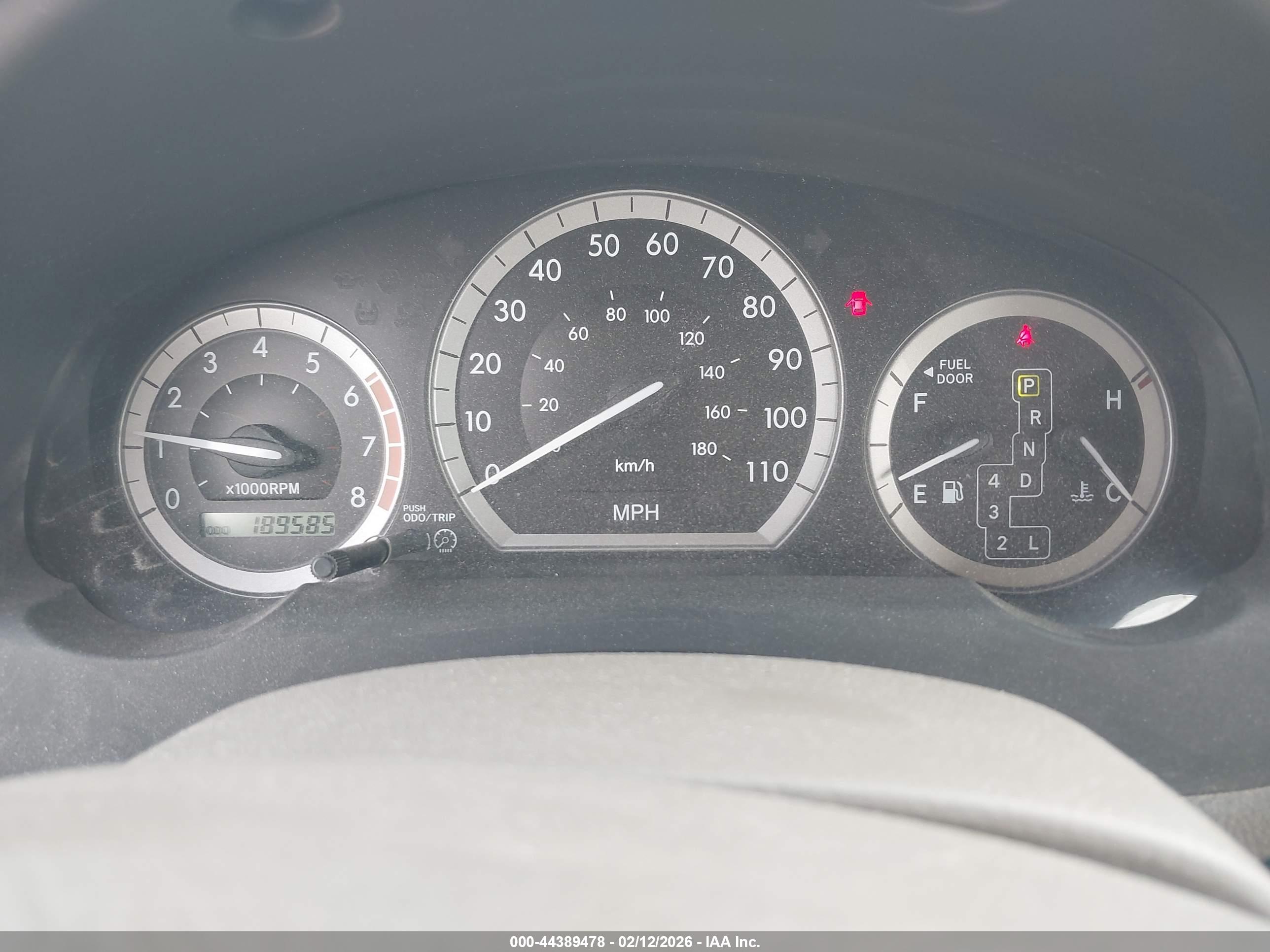 TOYOTA SIENNA image 7
