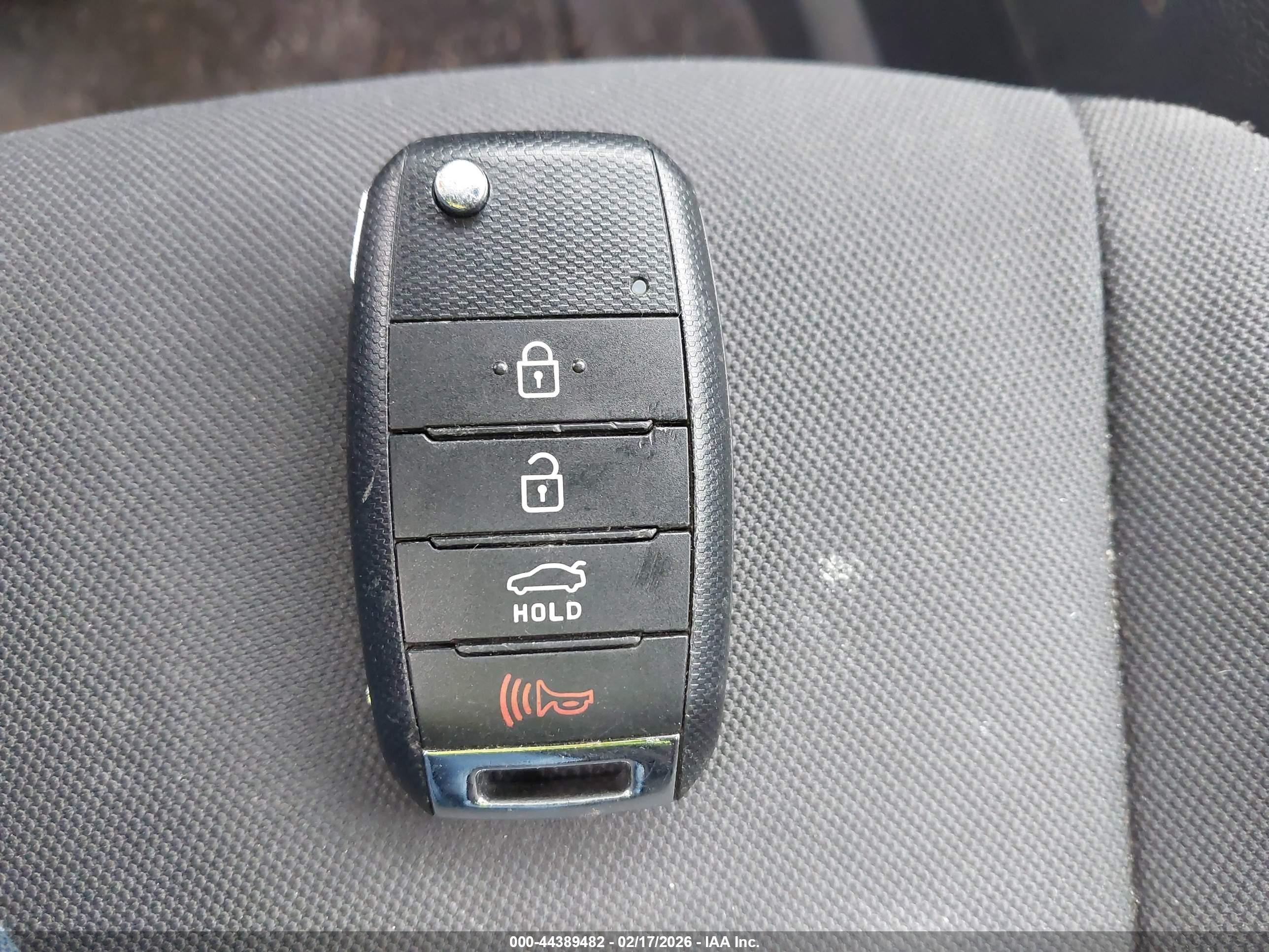 KIA RIO image 11