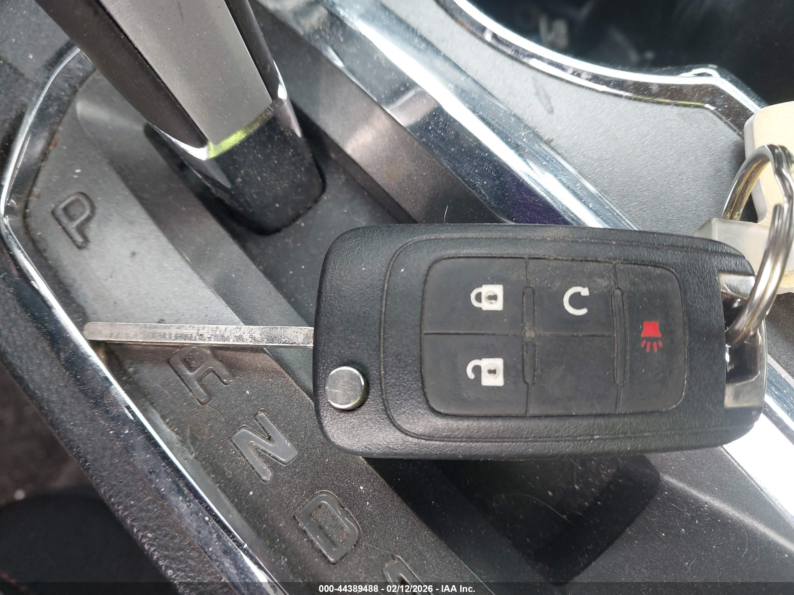GMC TERRAIN image 11