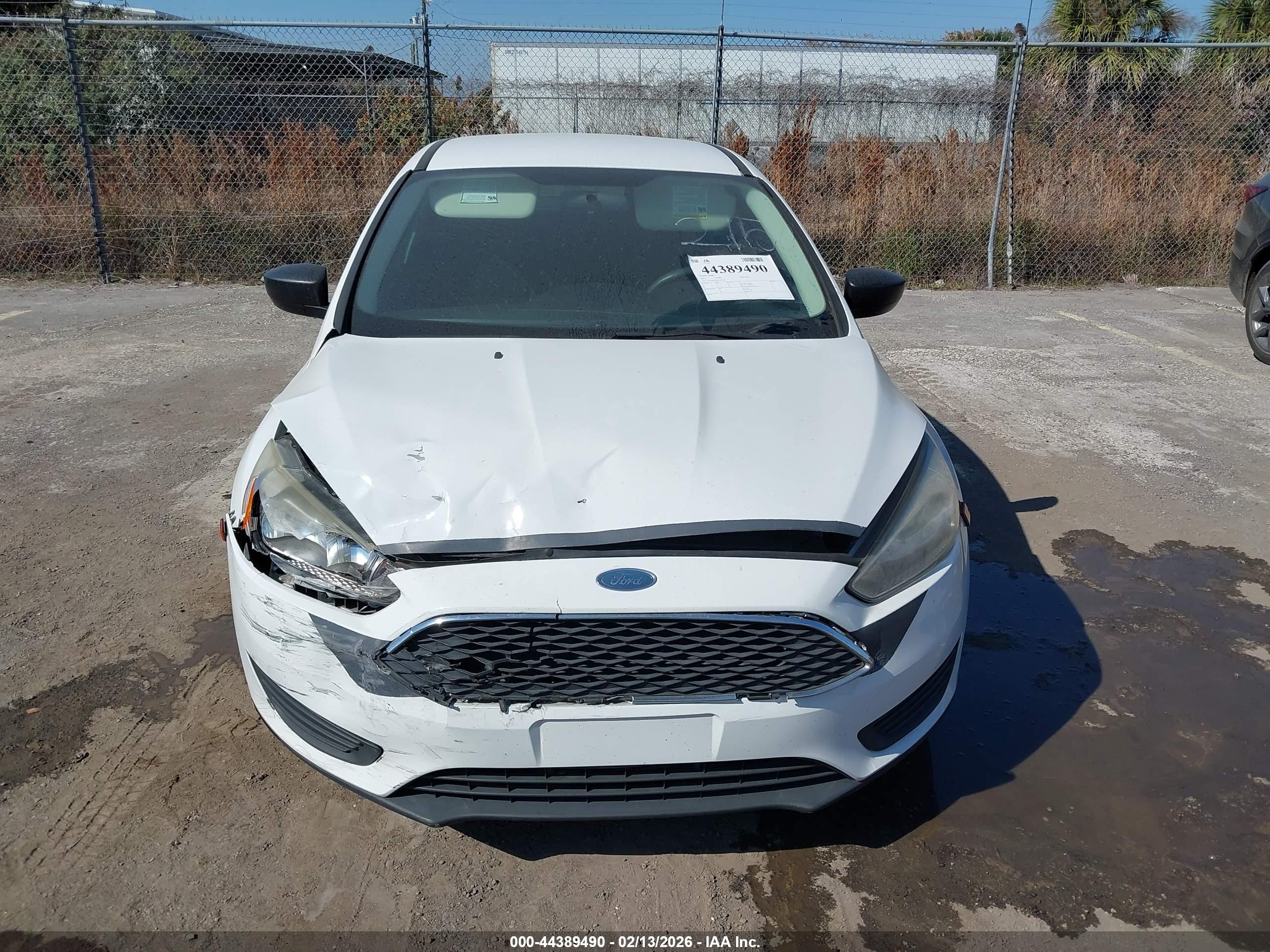 FORD FOCUS image 6