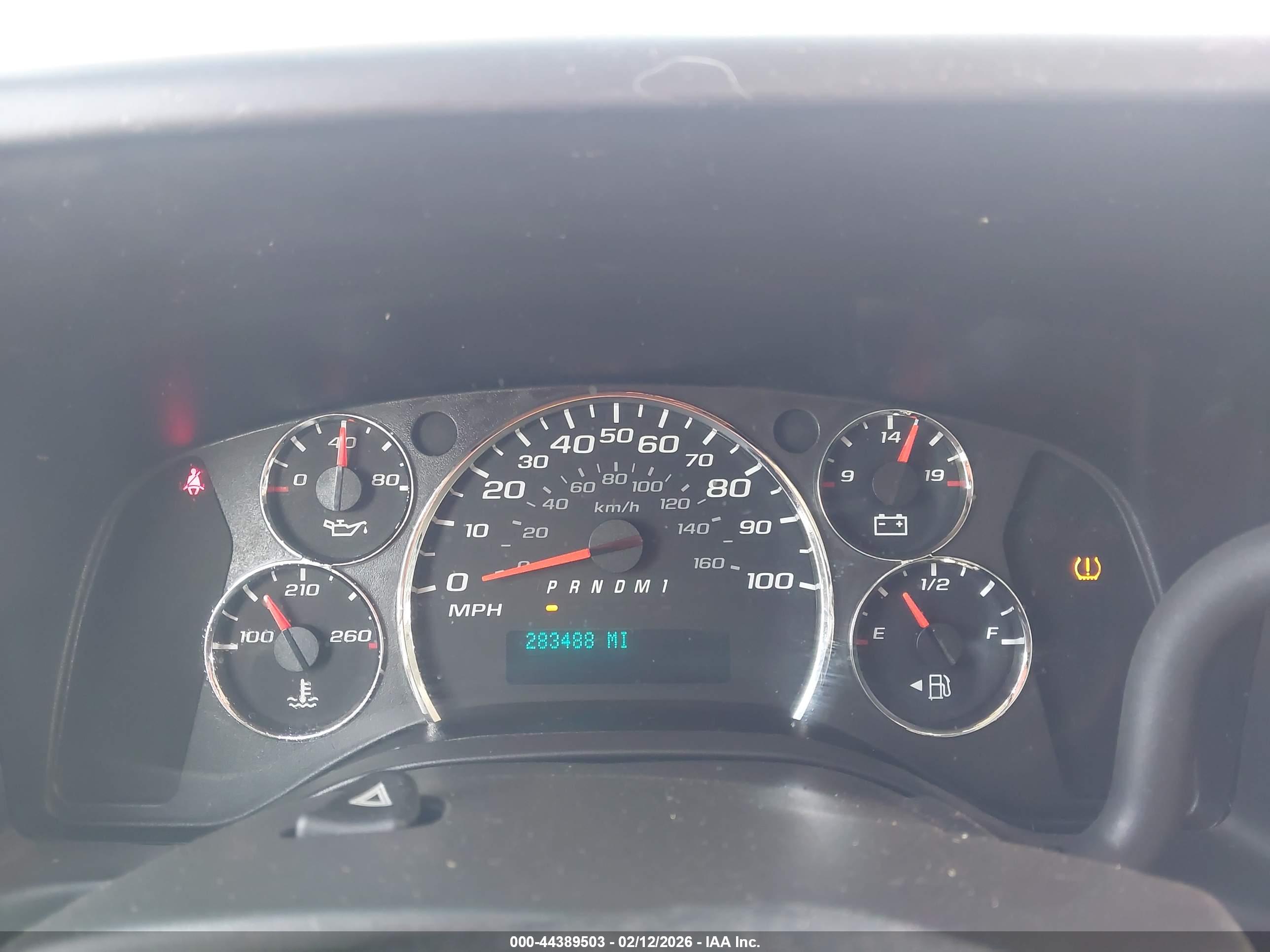 CHEVROLET EXPRESS image 7