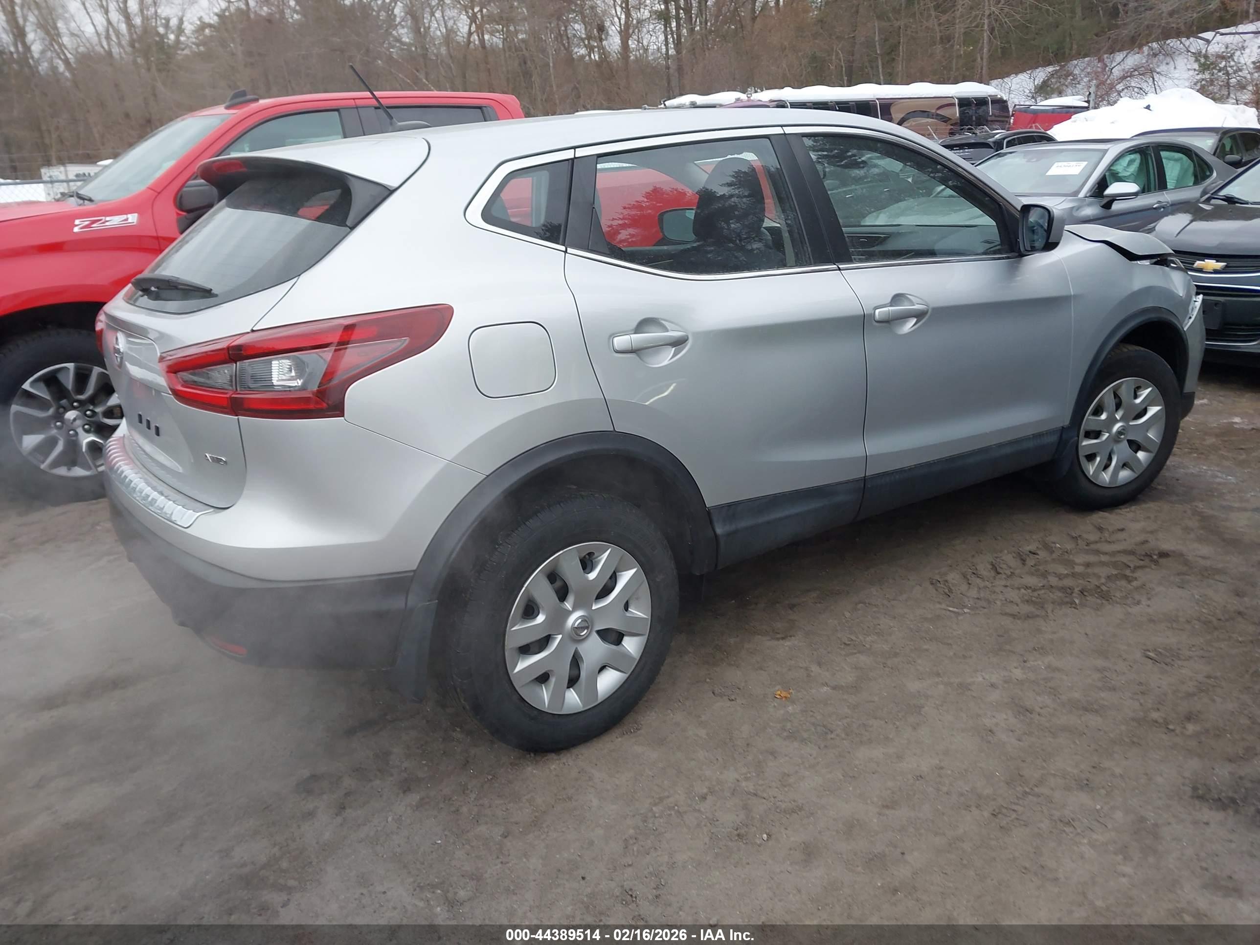 NISSAN ROGUE image 4