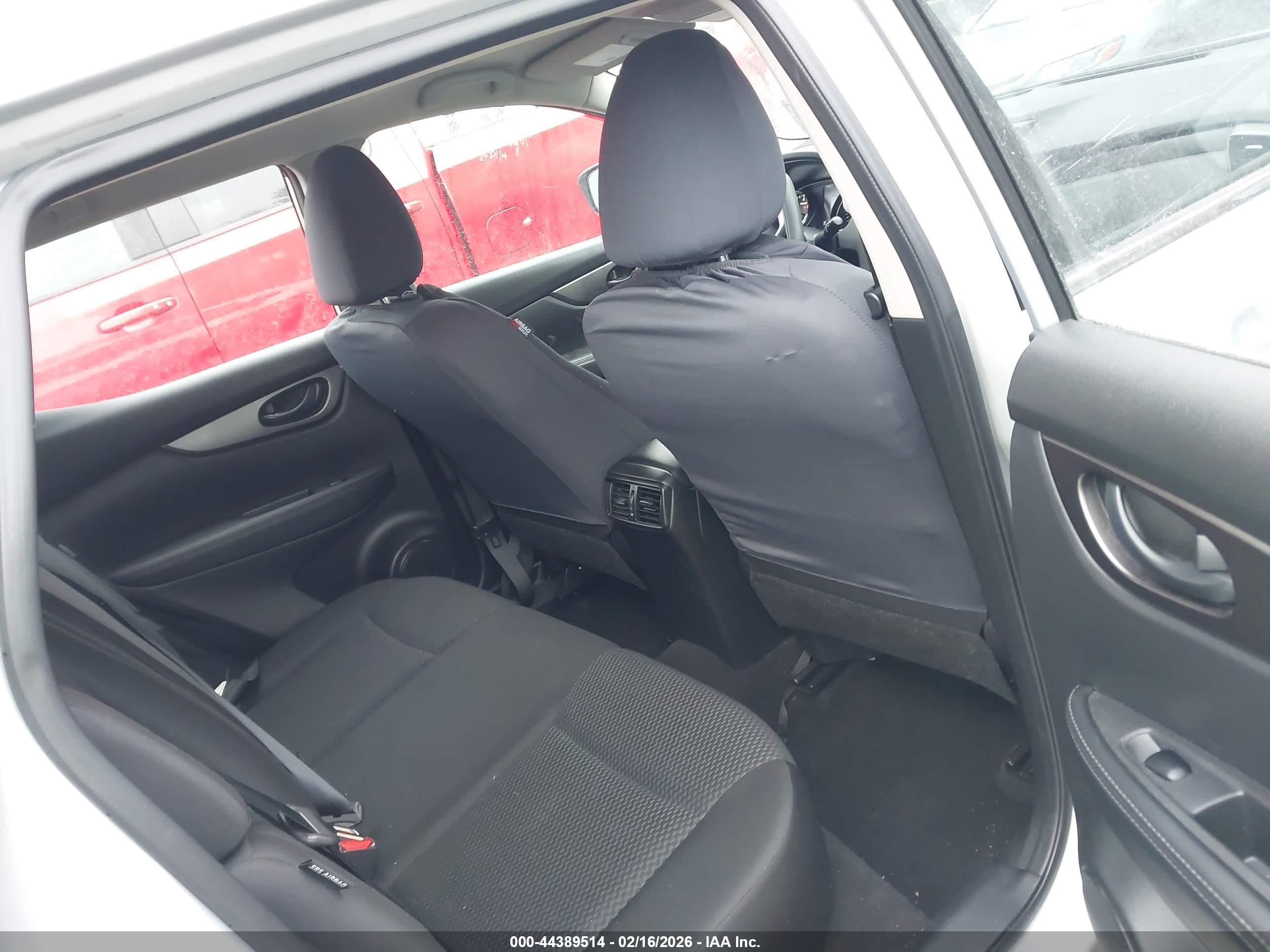 NISSAN ROGUE image 8
