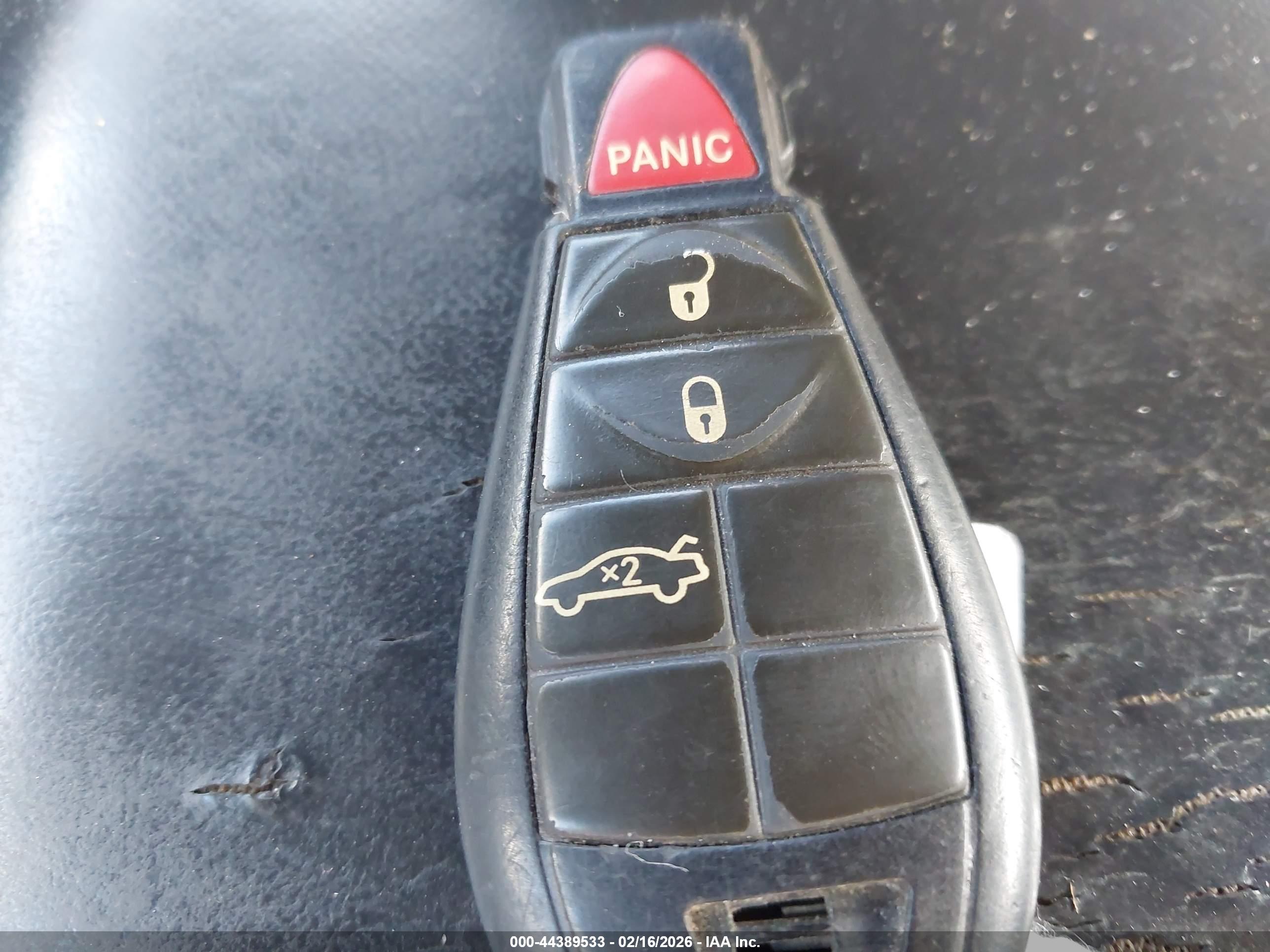 DODGE CHALLENGER image 11