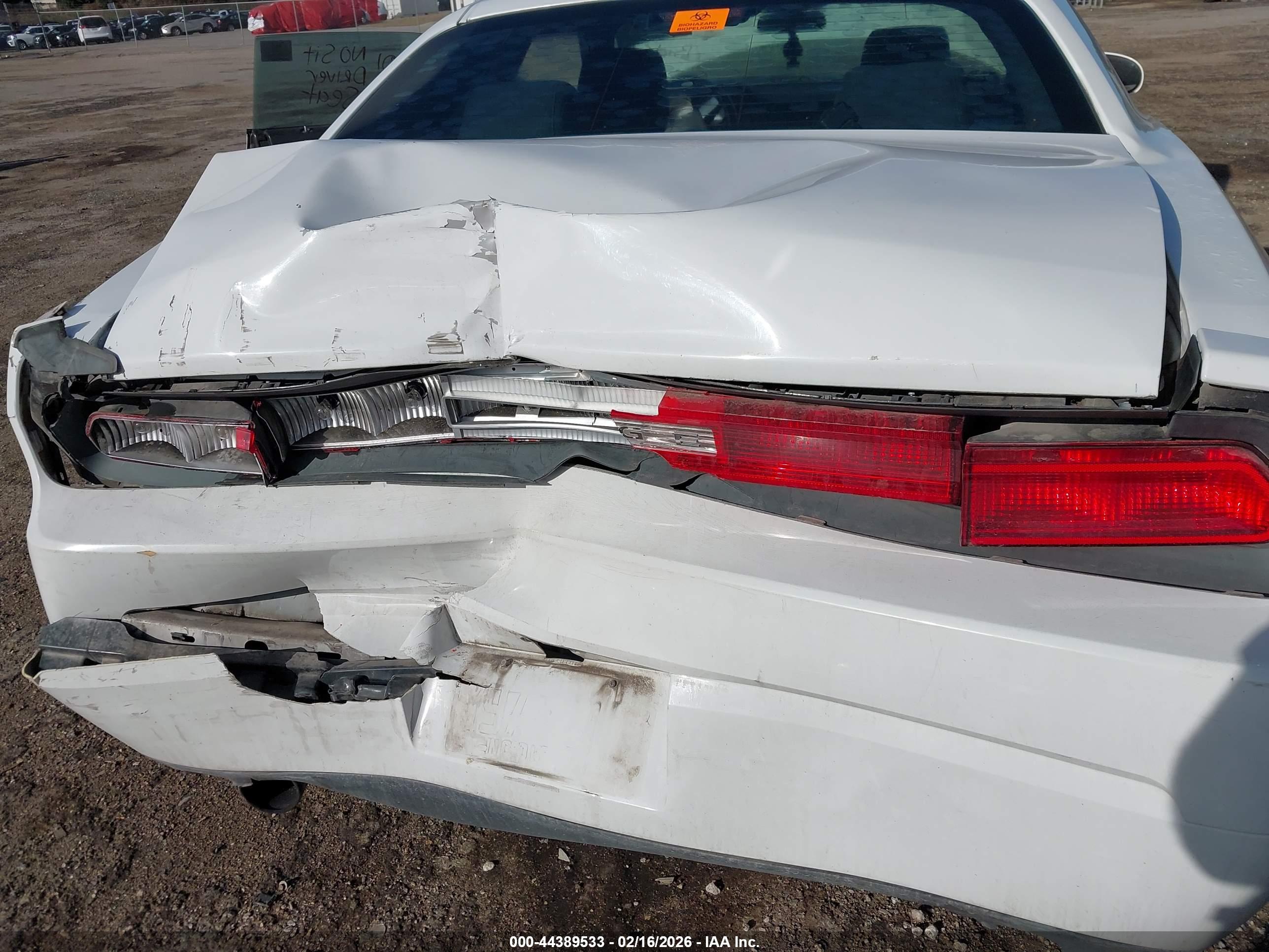 DODGE CHALLENGER image 6