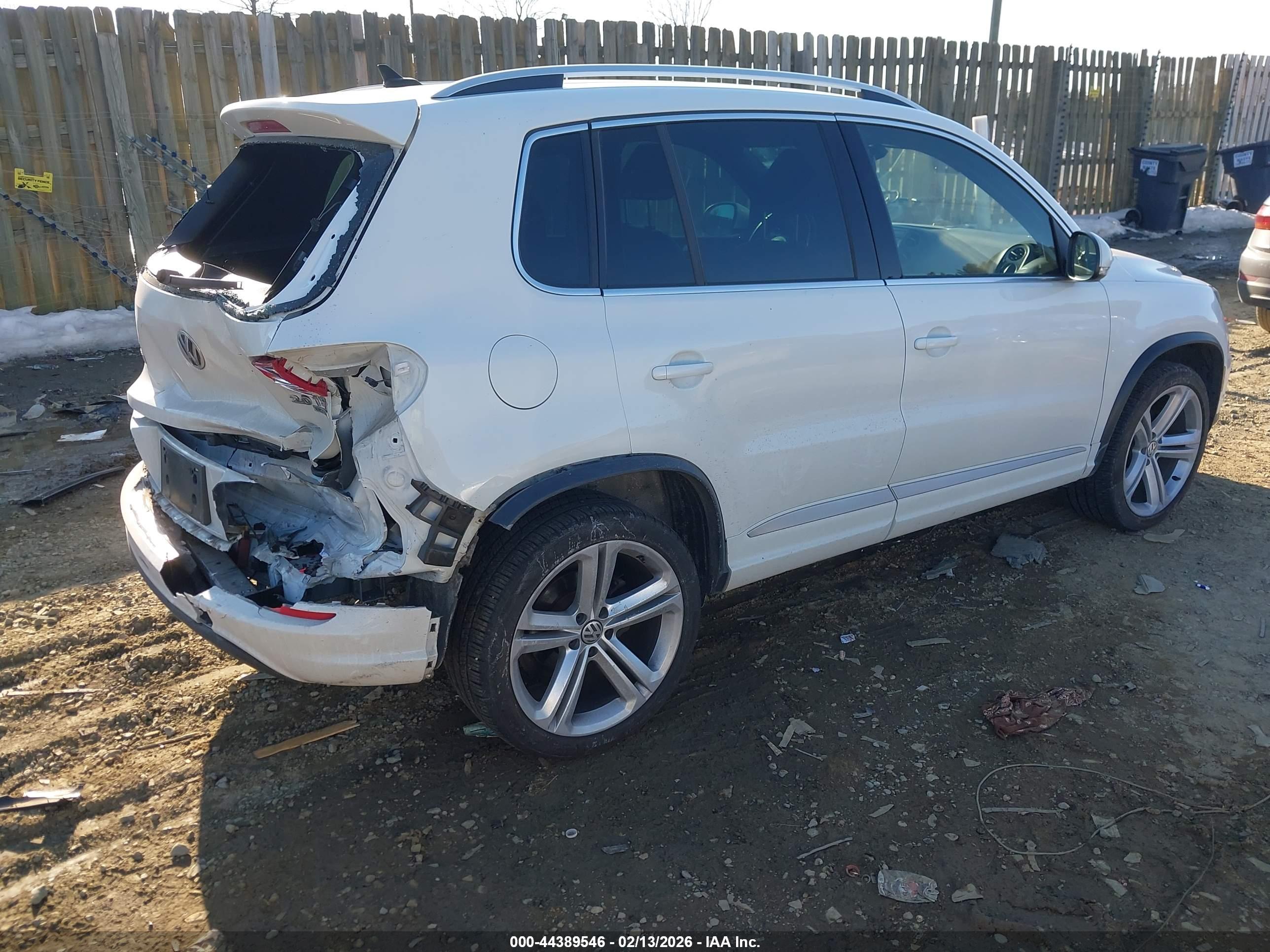 VOLKSWAGEN TIGUAN image 4