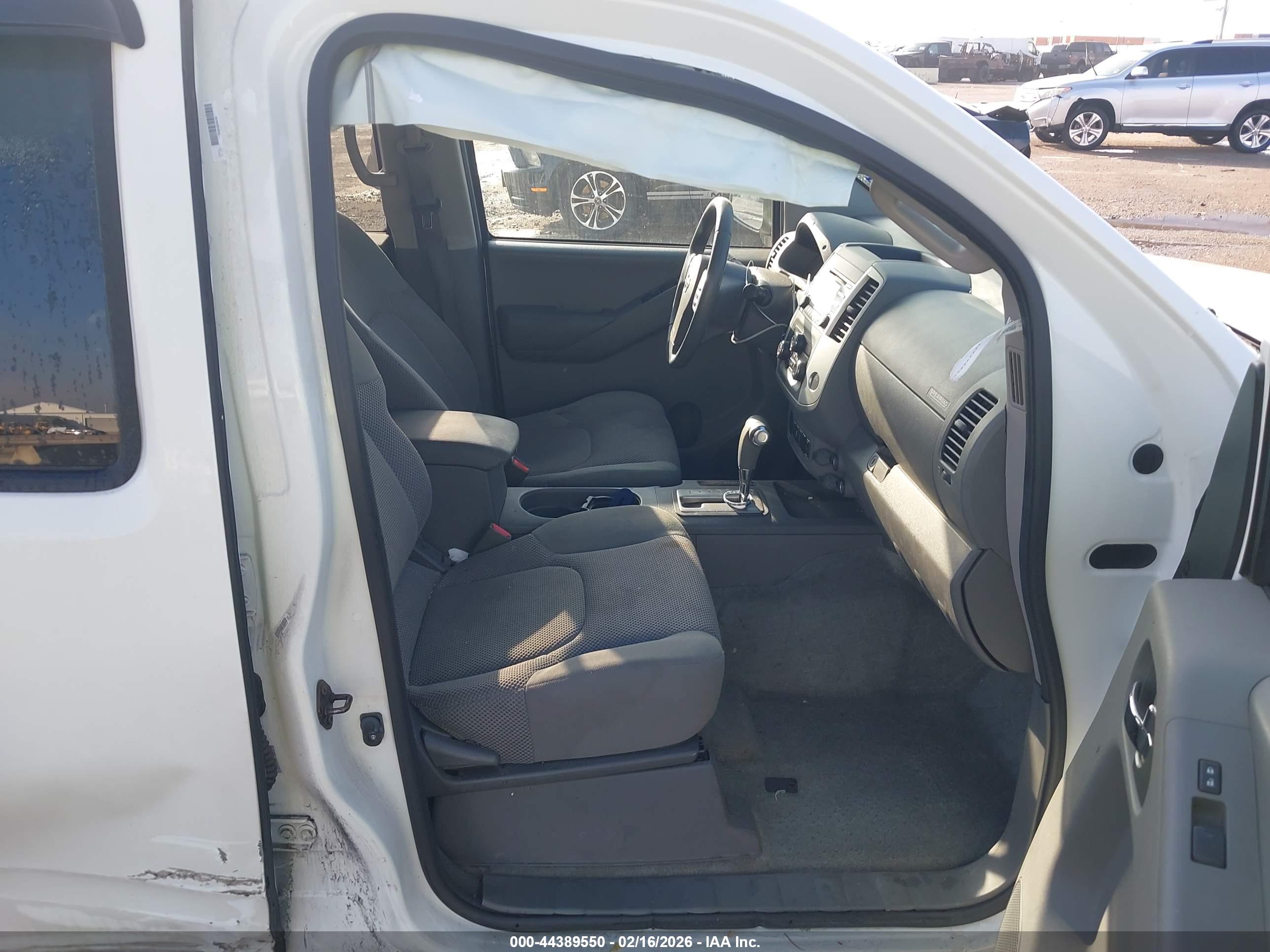NISSAN FRONTIER image 5
