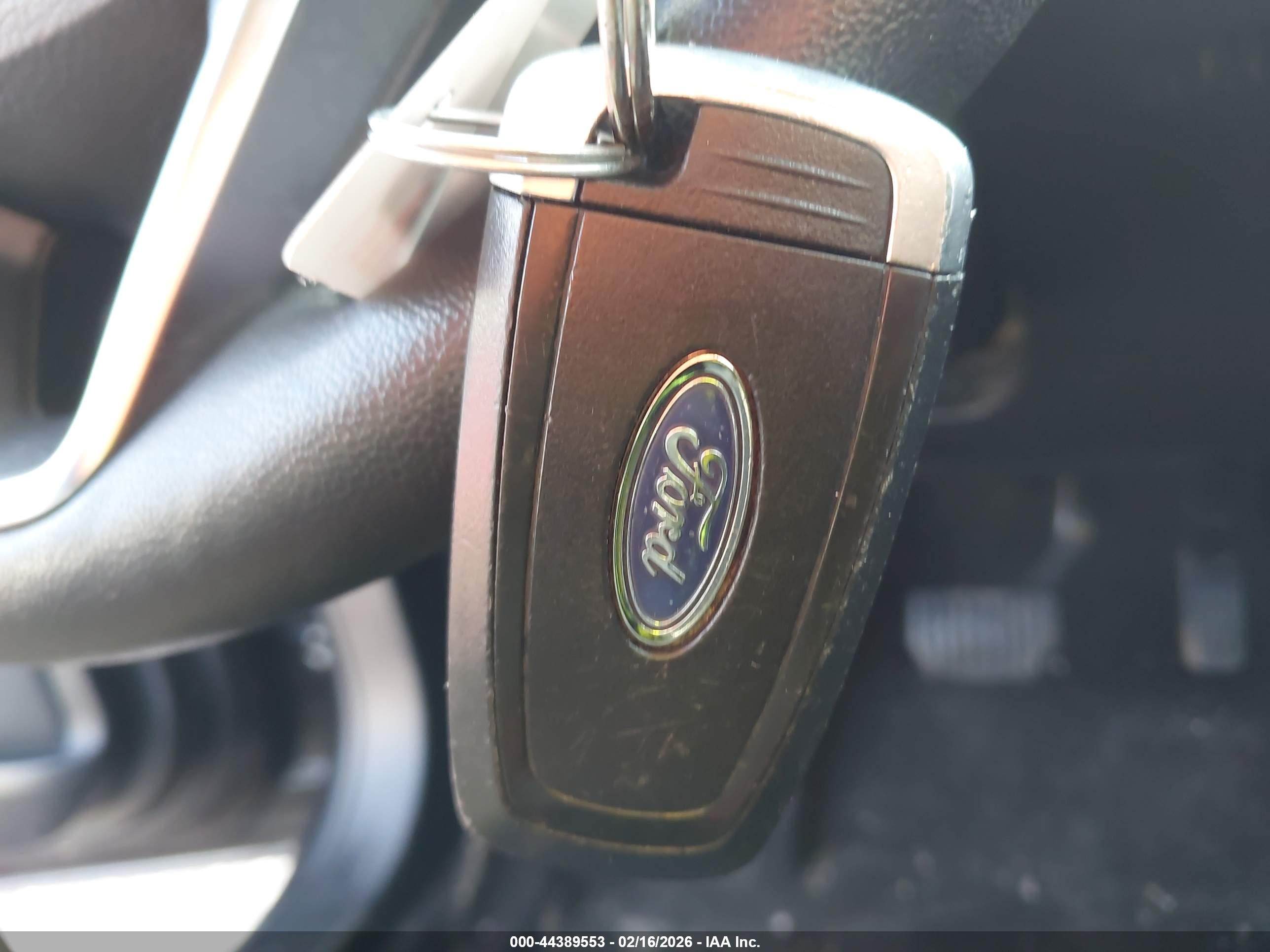 FORD FUSION image 11