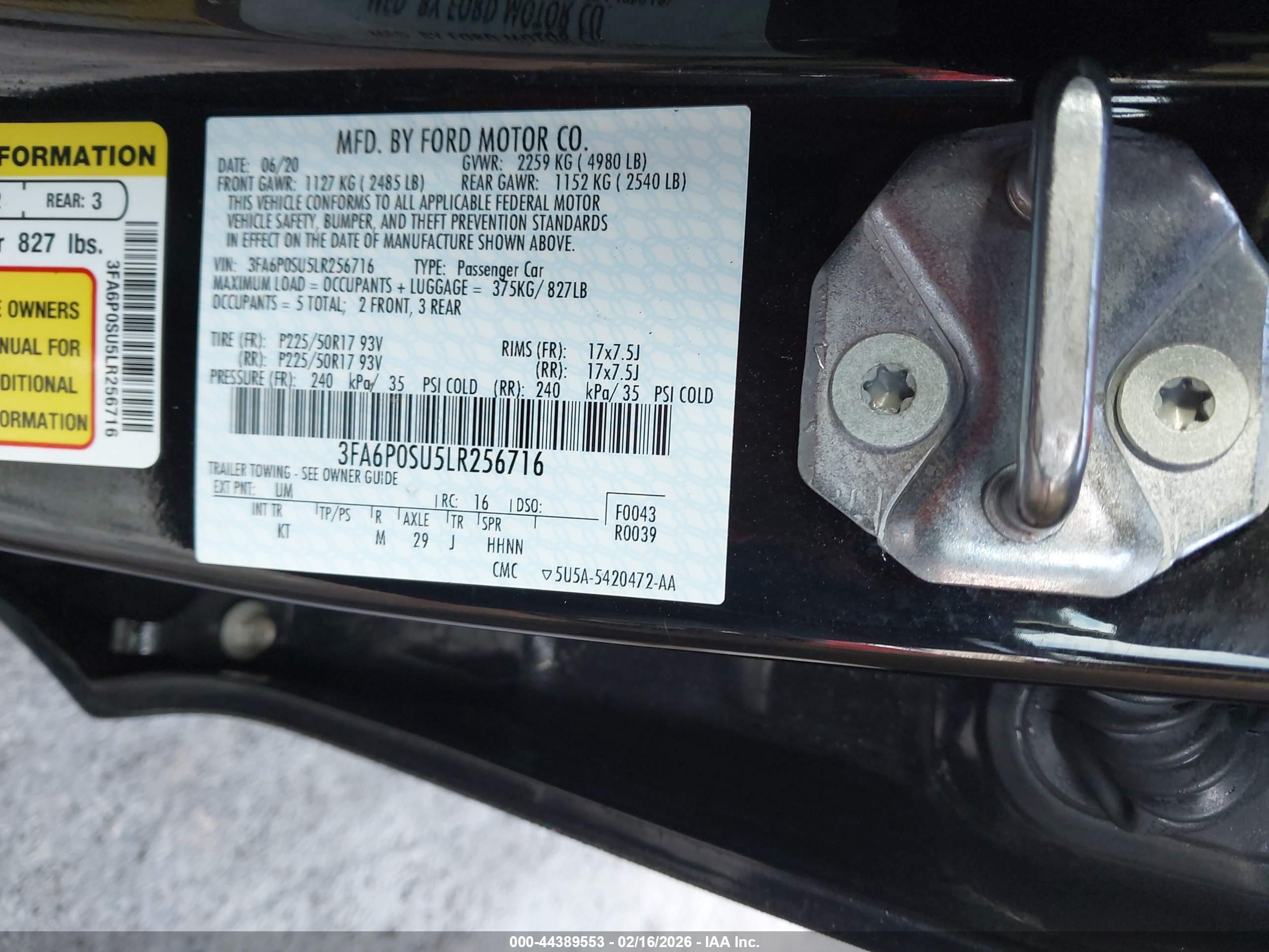 FORD FUSION image 9