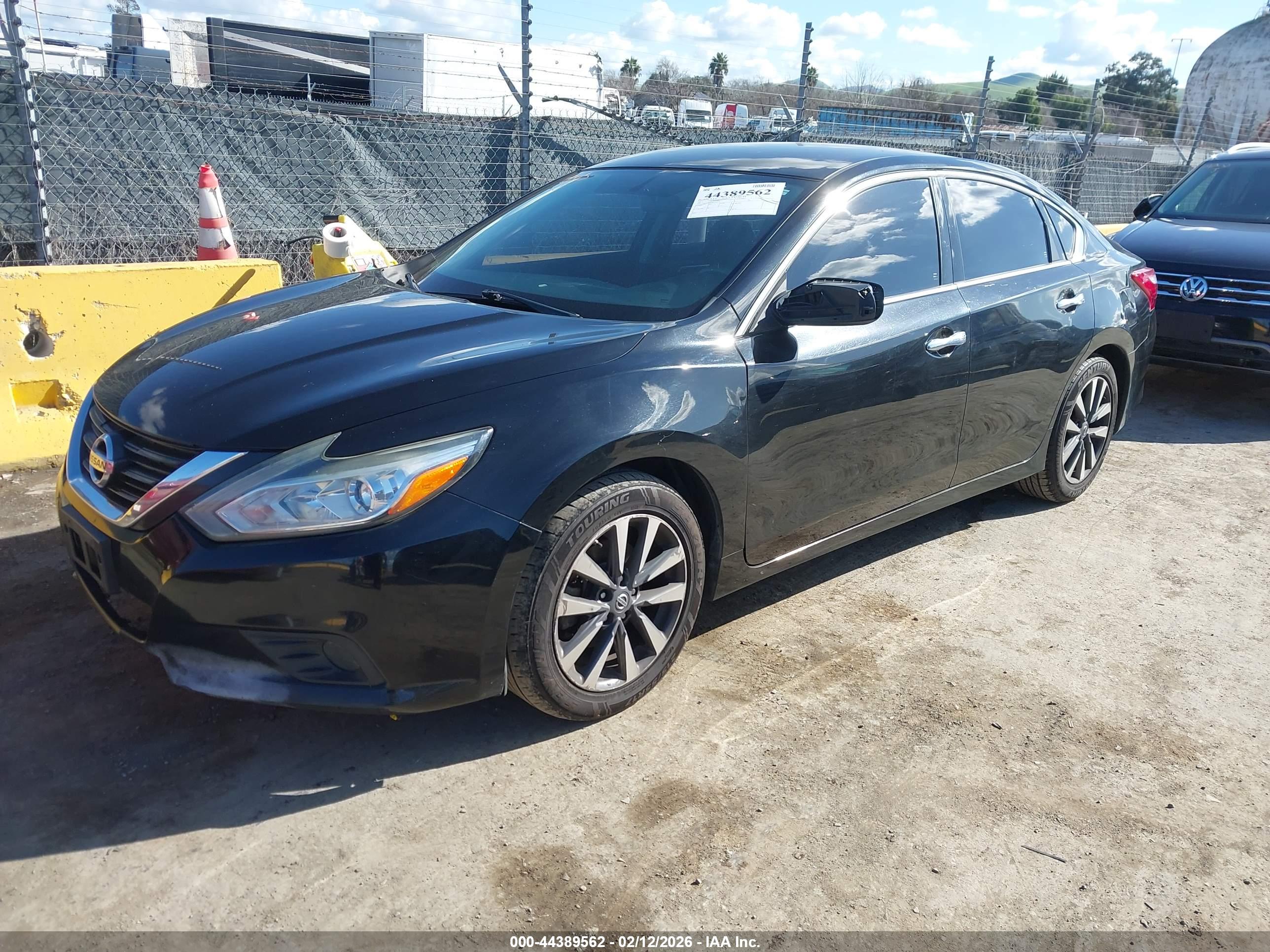 NISSAN ALTIMA image 2