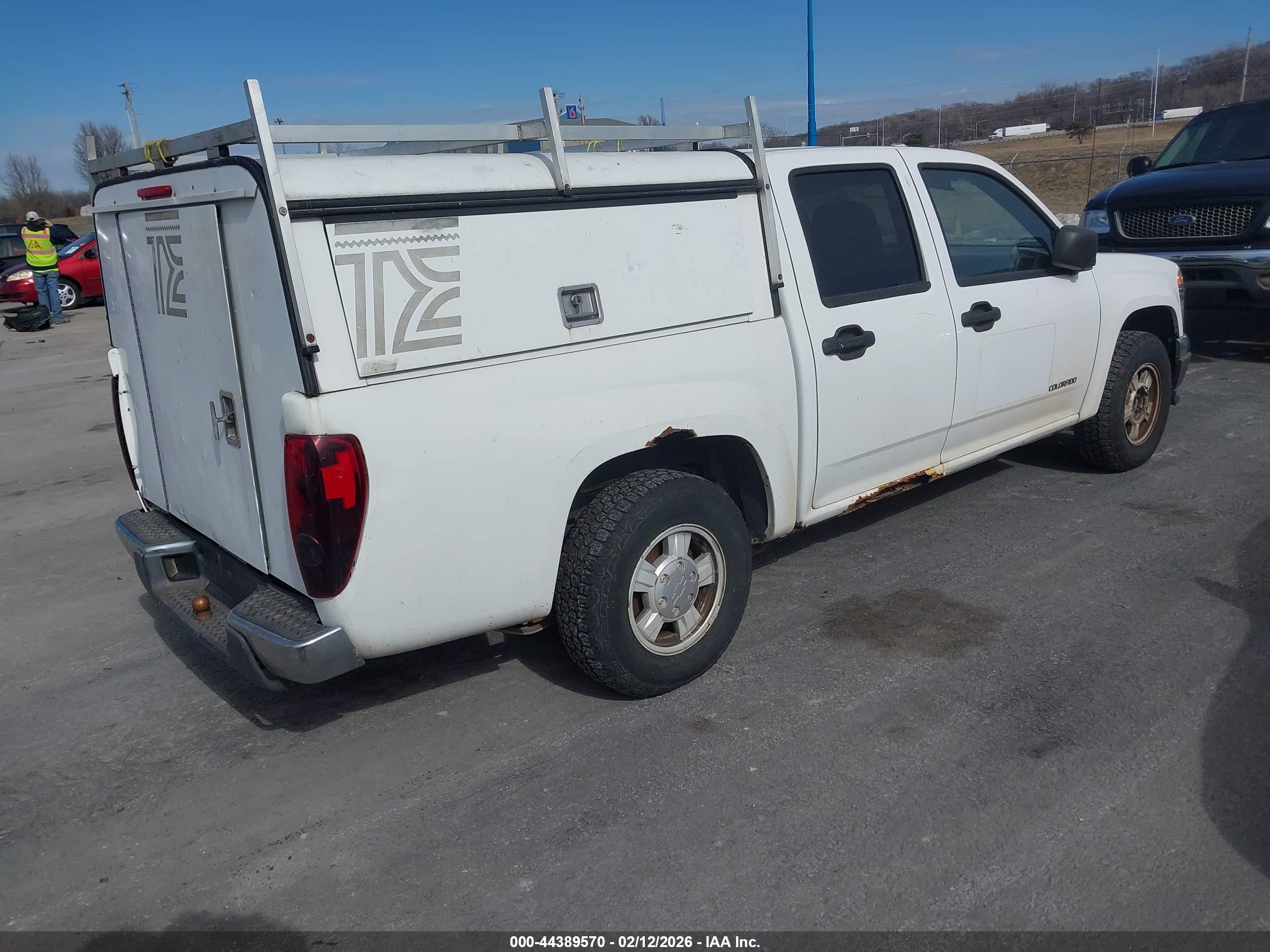 CHEVROLET COLORADO image 4