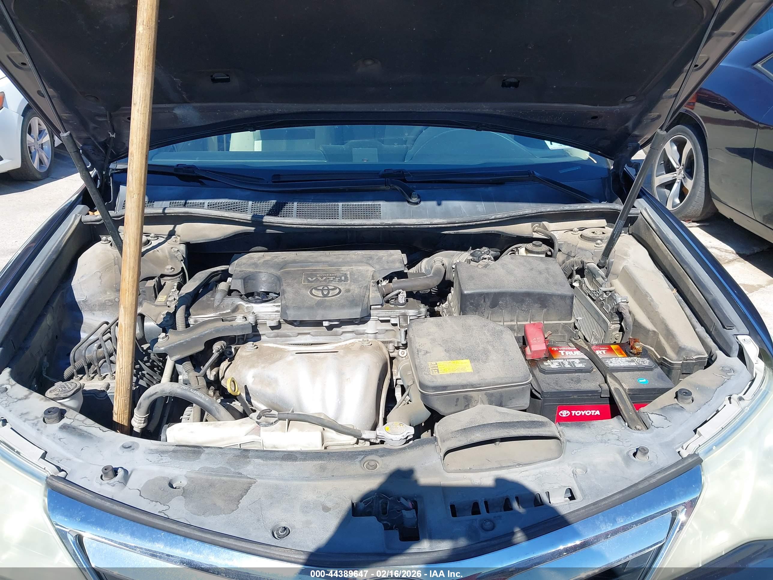 TOYOTA CAMRY image 10