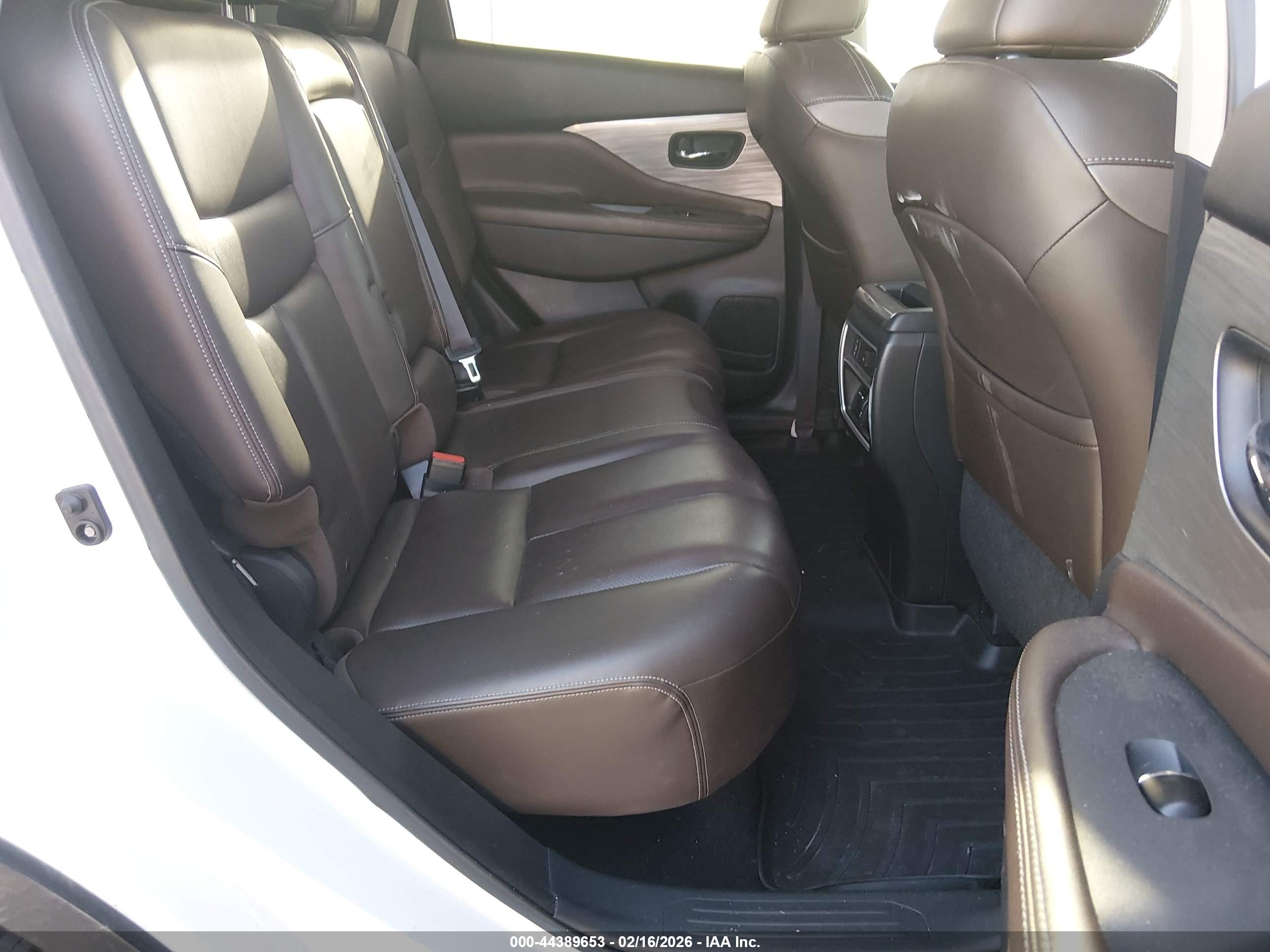 NISSAN MURANO image 8