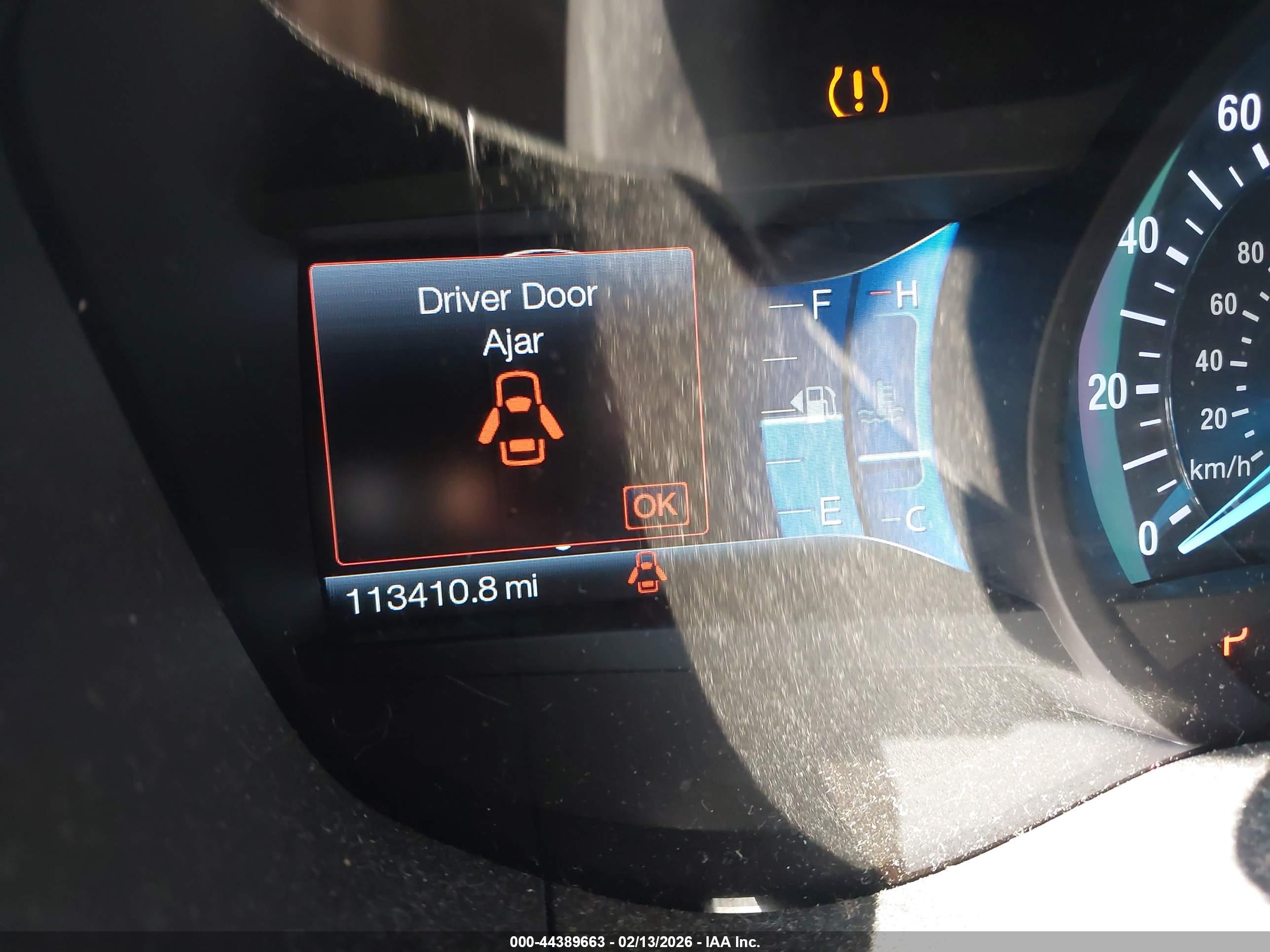 FORD FUSION image 7