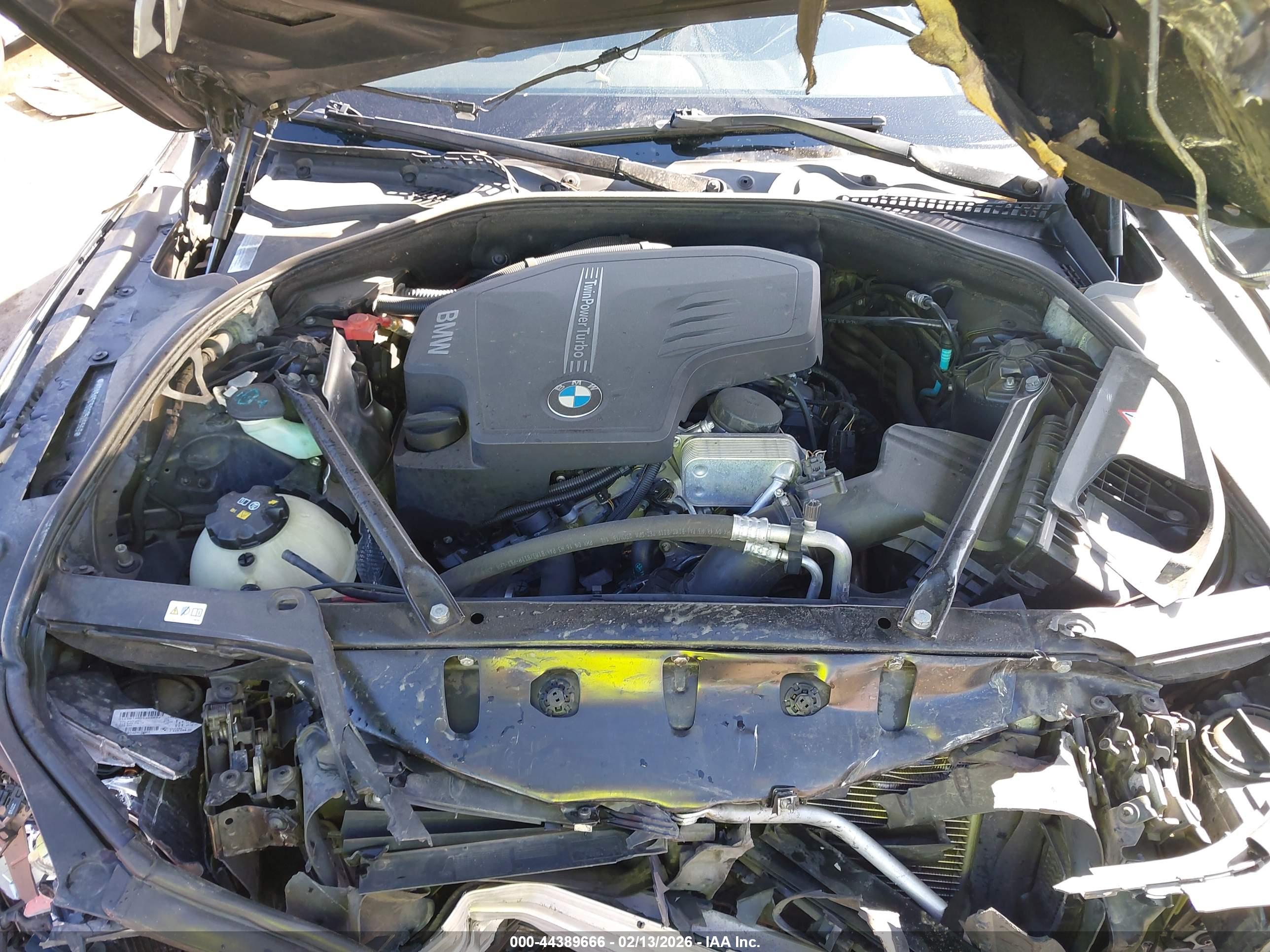 BMW 528I image 10