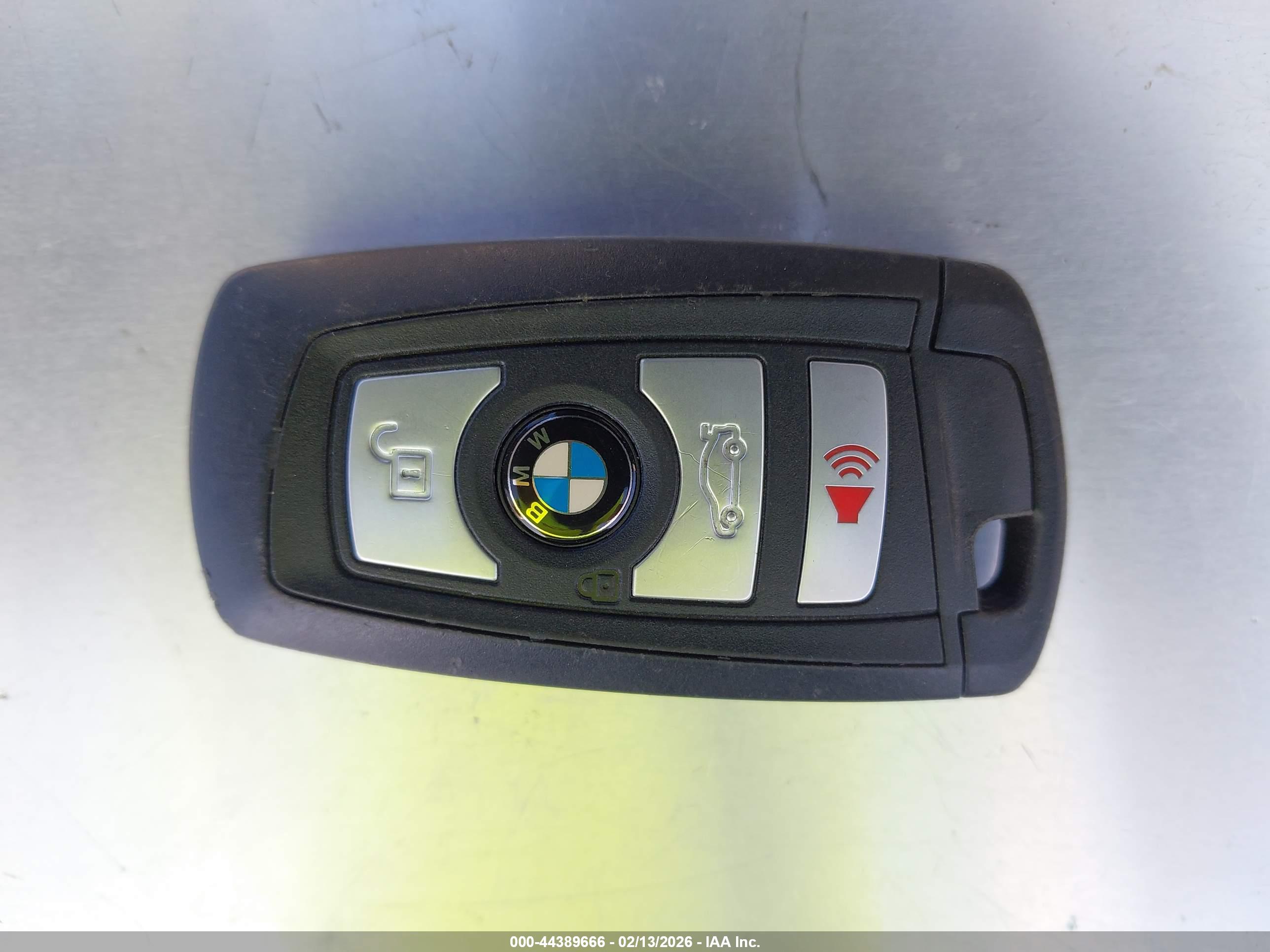 BMW 528I image 11