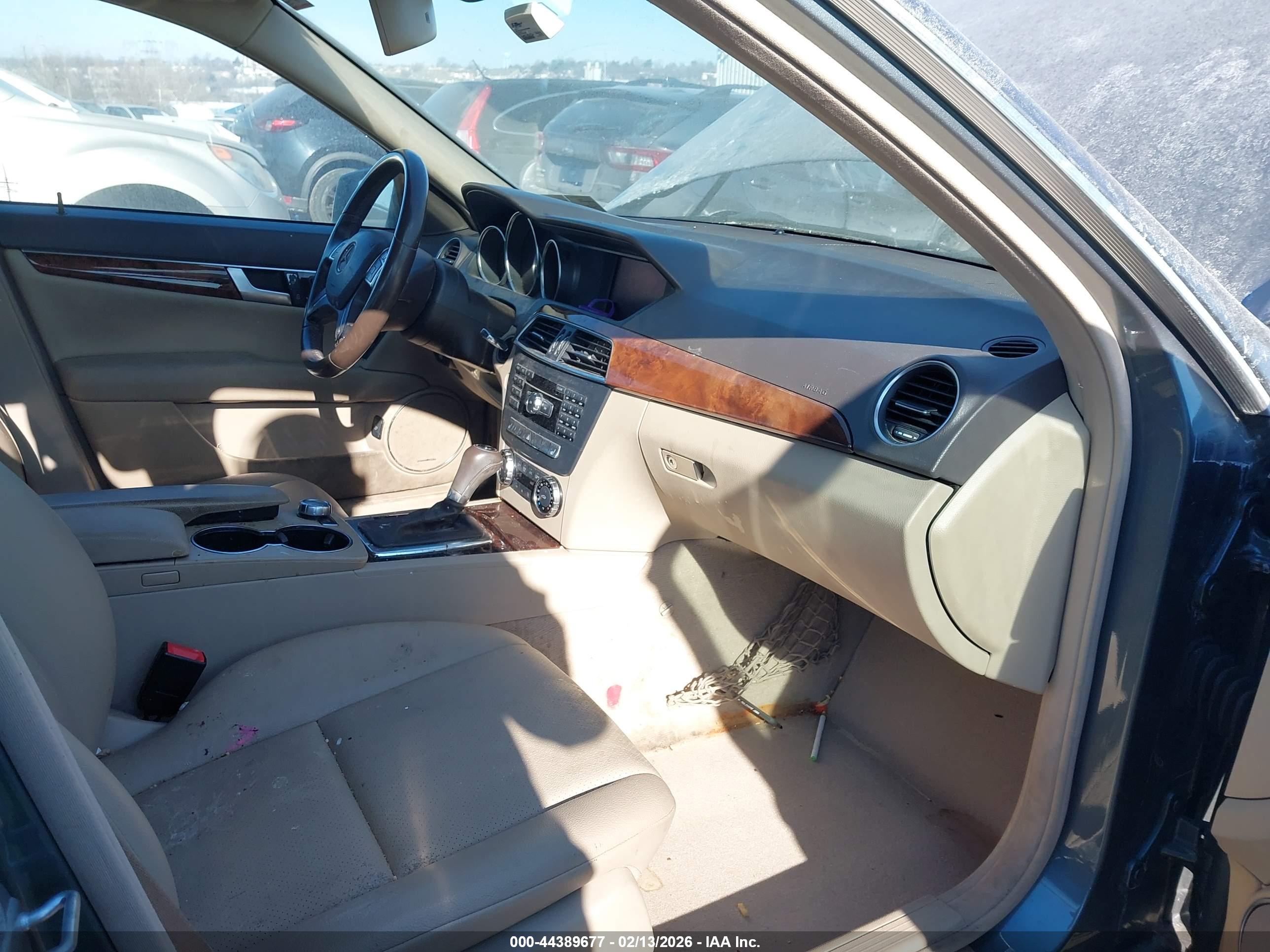 MERCEDES-BENZ C image 5