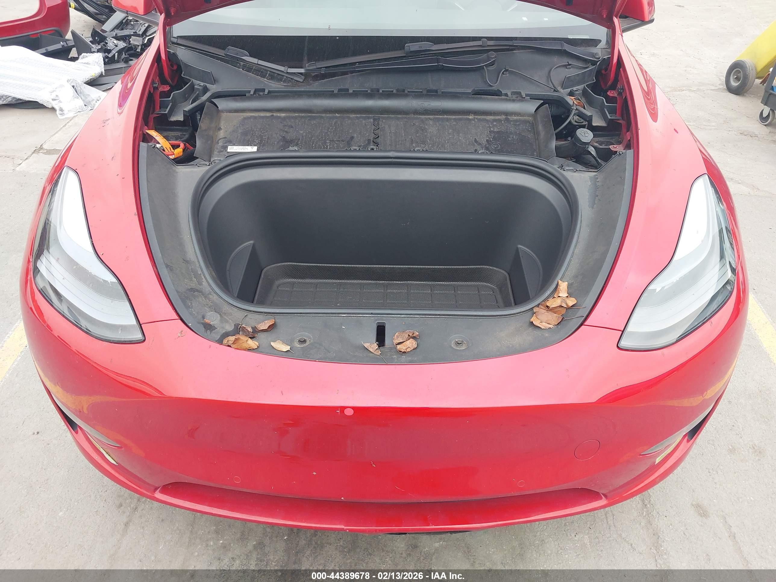 TESLA MODEL image 10