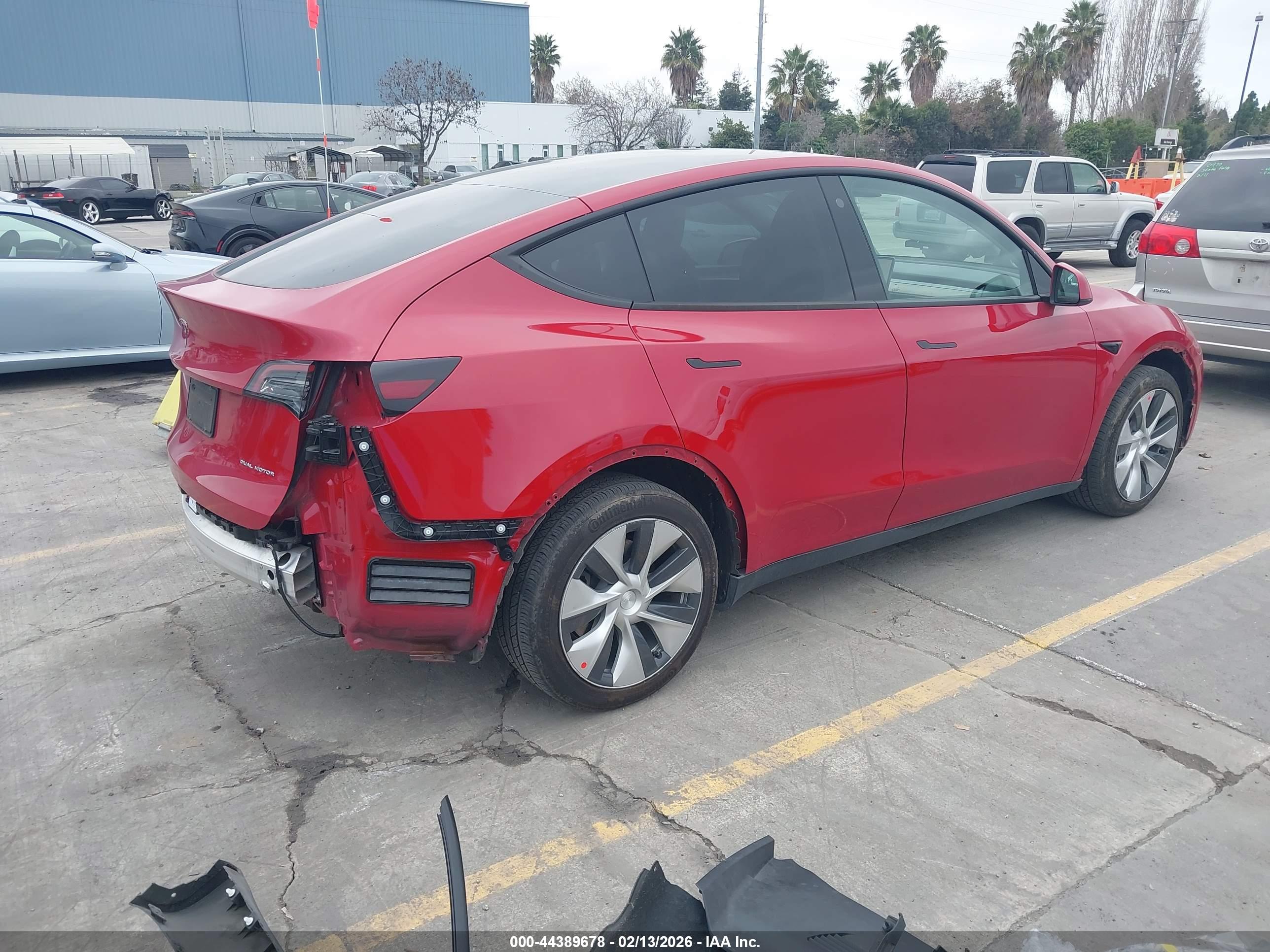TESLA MODEL image 4