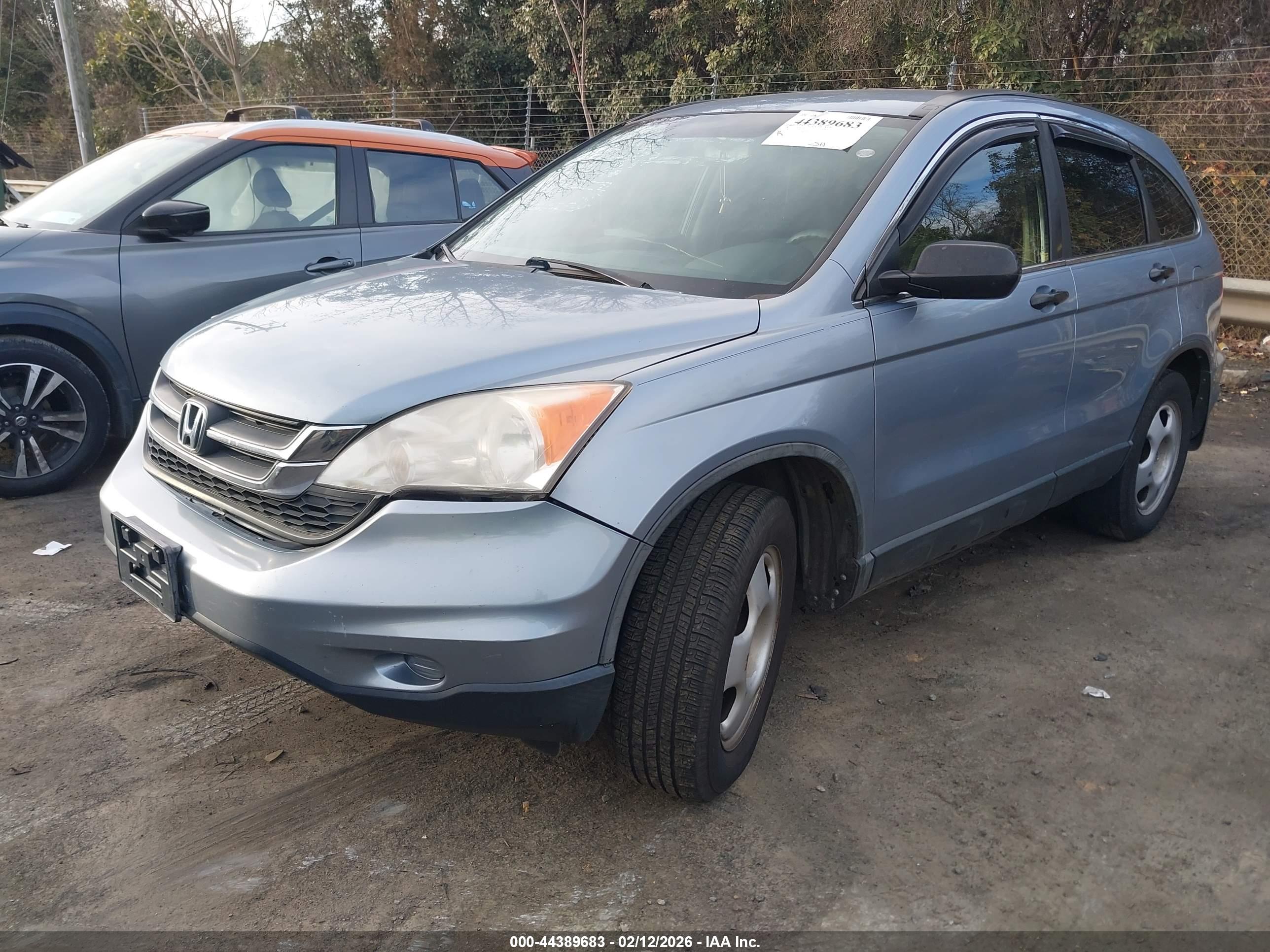 HONDA CR-V image 2
