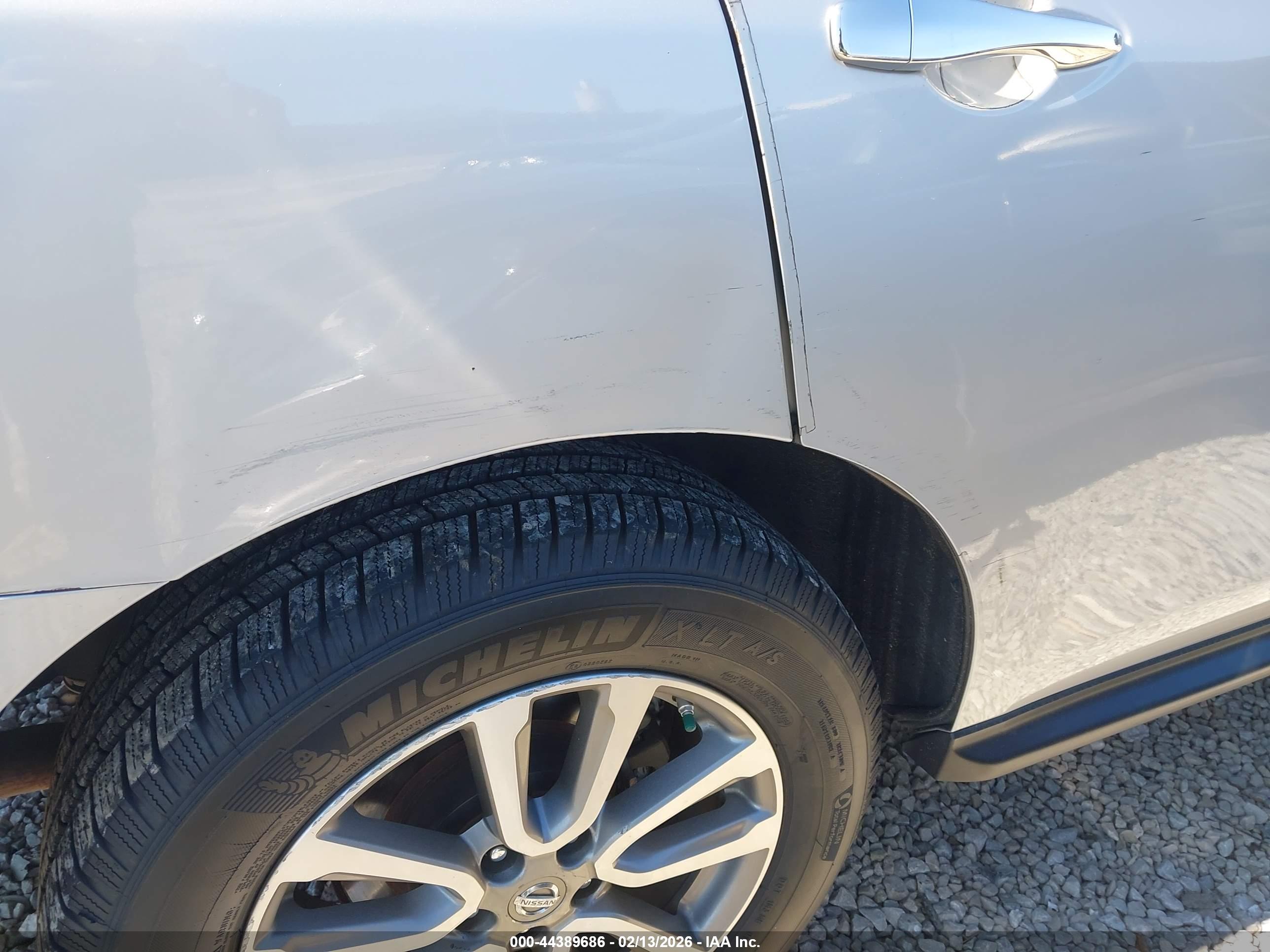 NISSAN PATHFINDER image 6