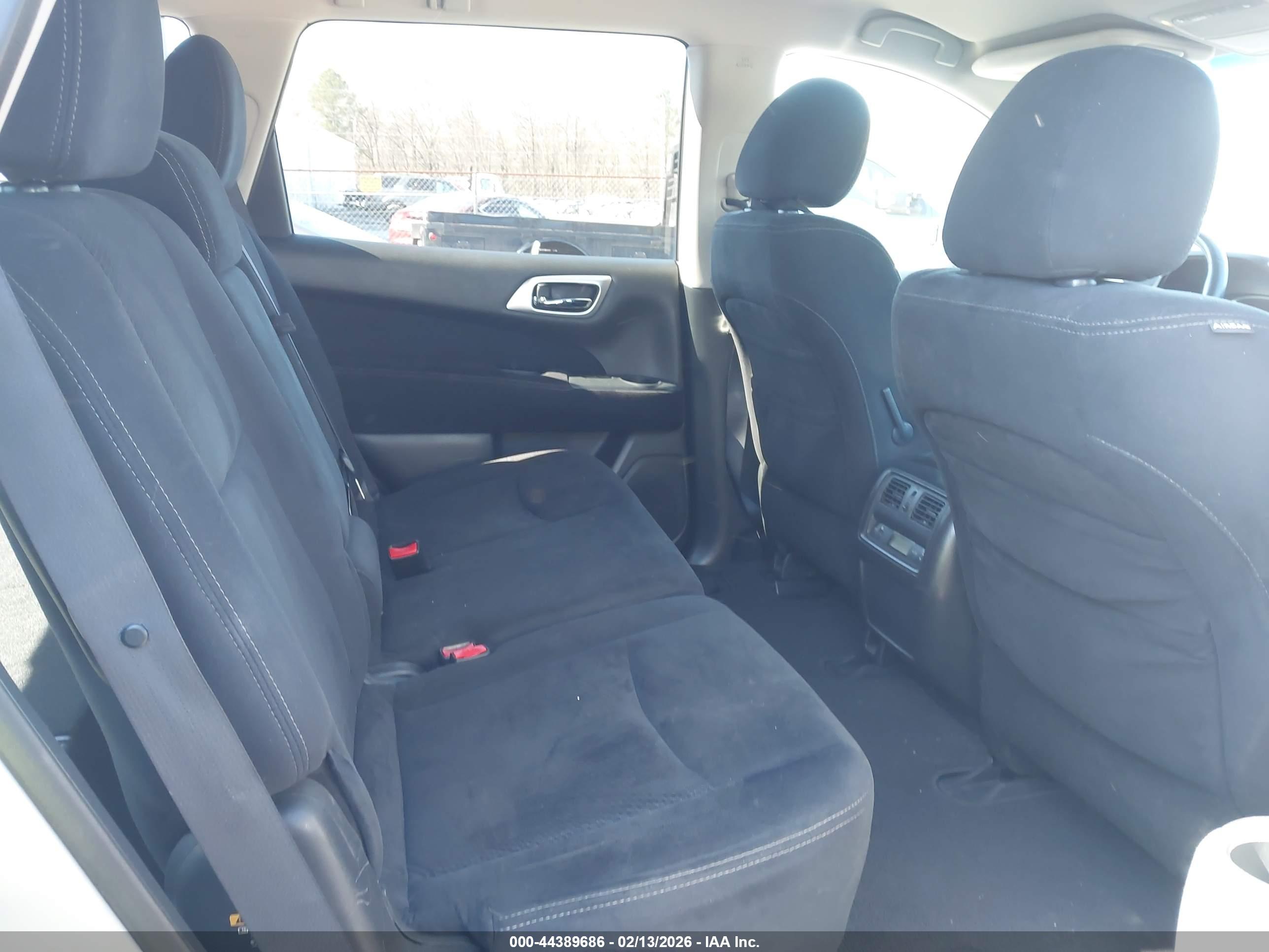 NISSAN PATHFINDER image 8