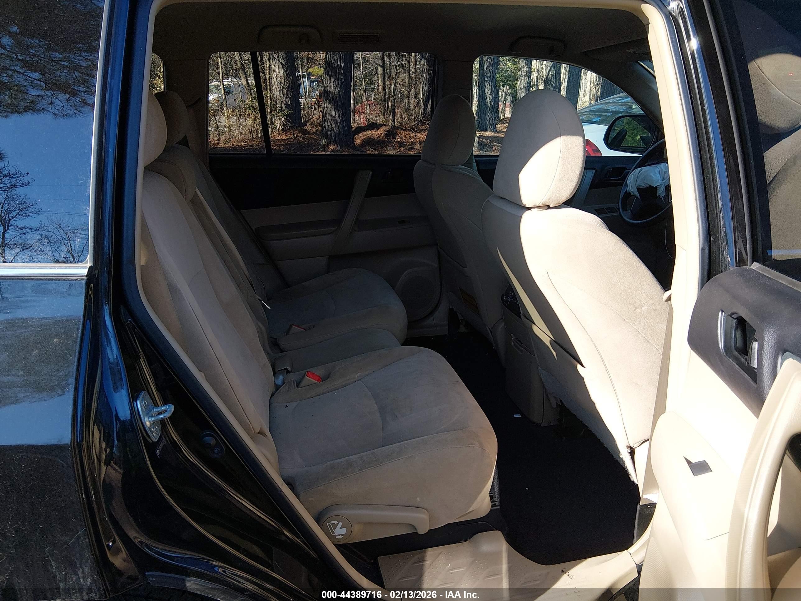 TOYOTA HIGHLANDER image 8