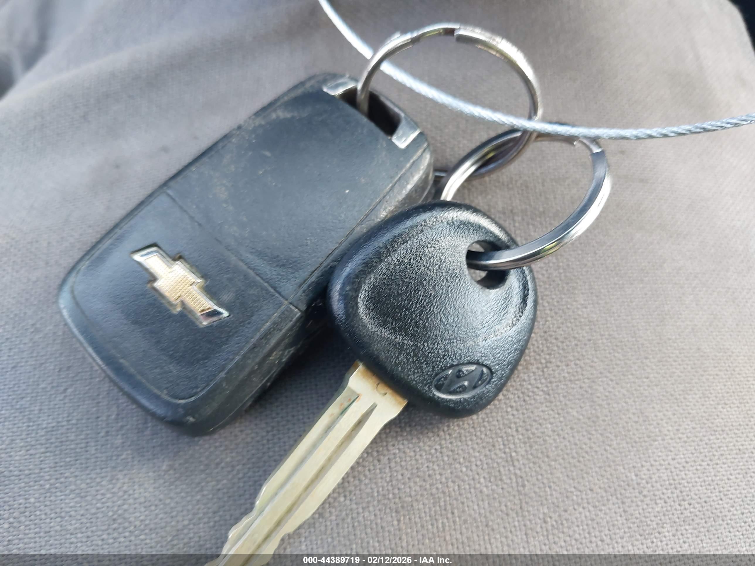 CHEVROLET EQUINOX image 11