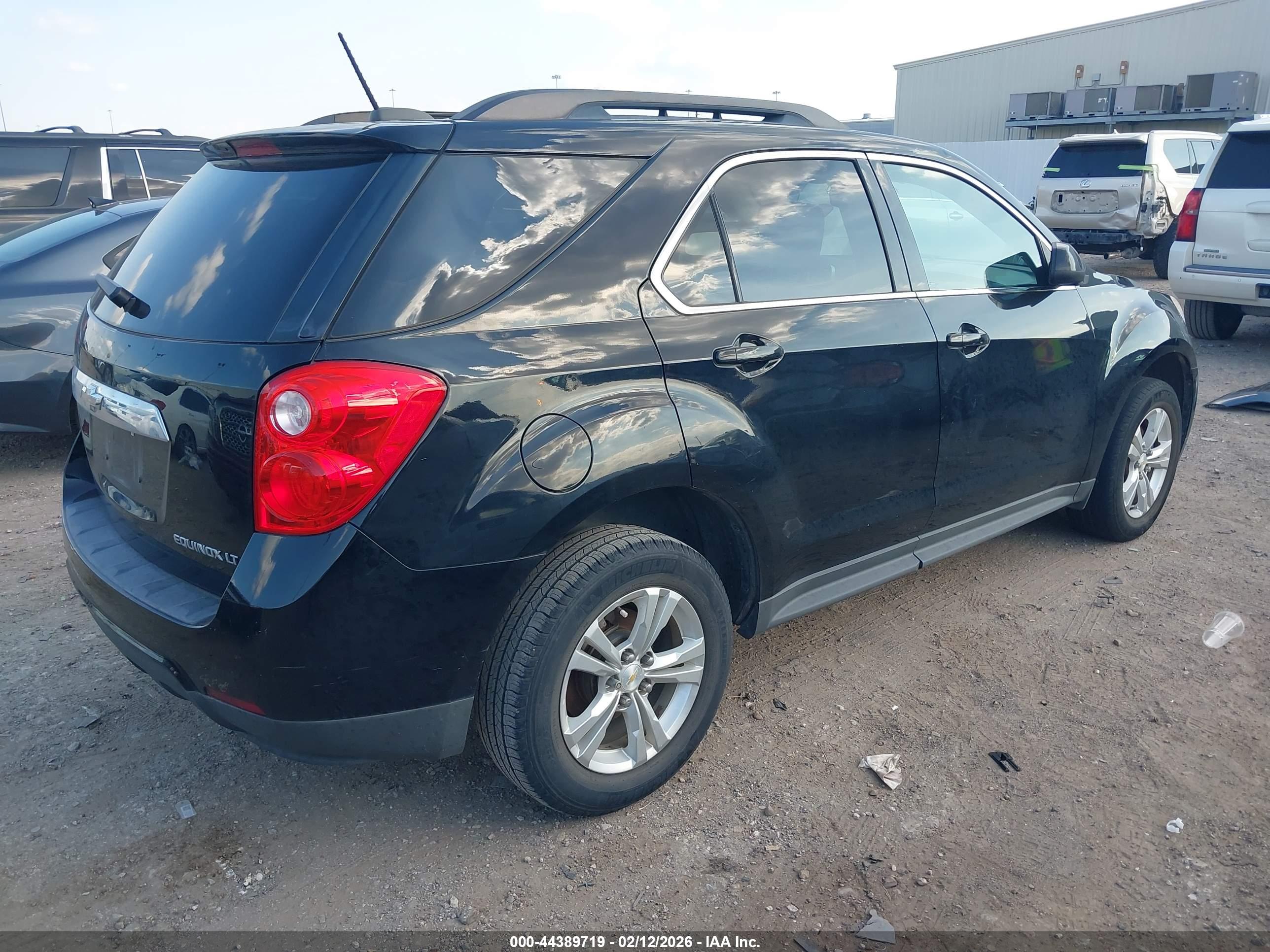 CHEVROLET EQUINOX image 4