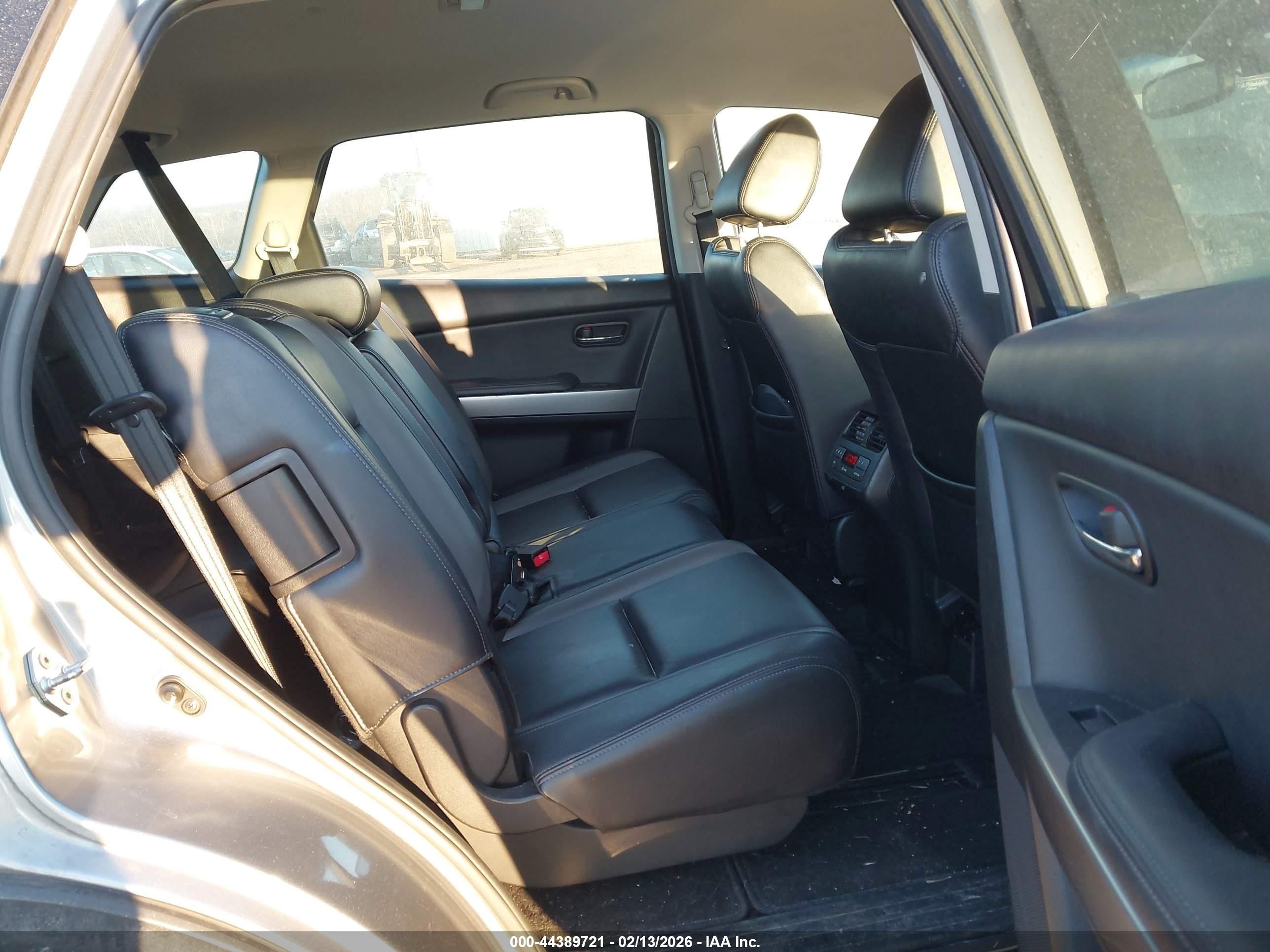 MAZDA CX-9 image 8