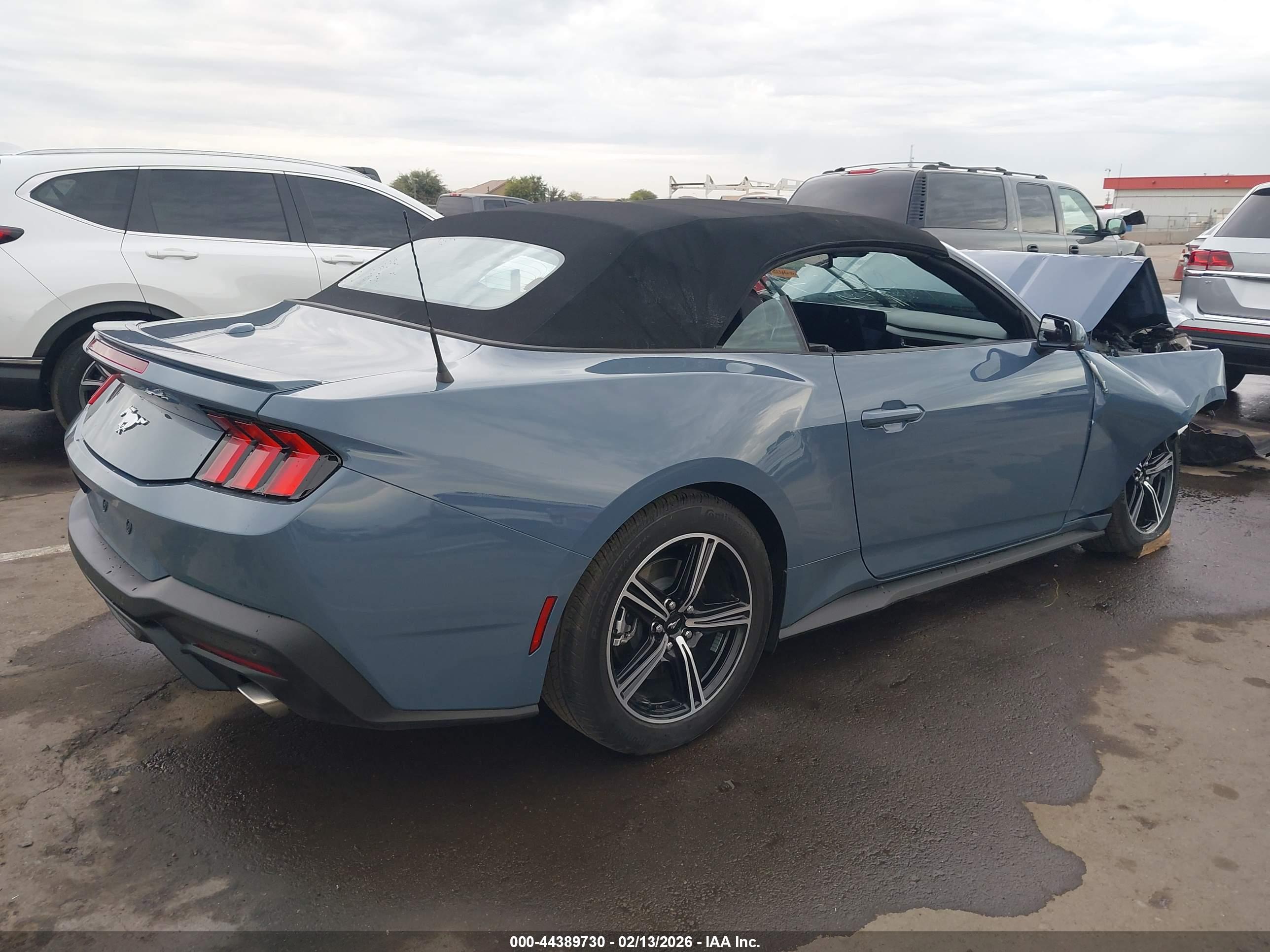 FORD MUSTANG image 4