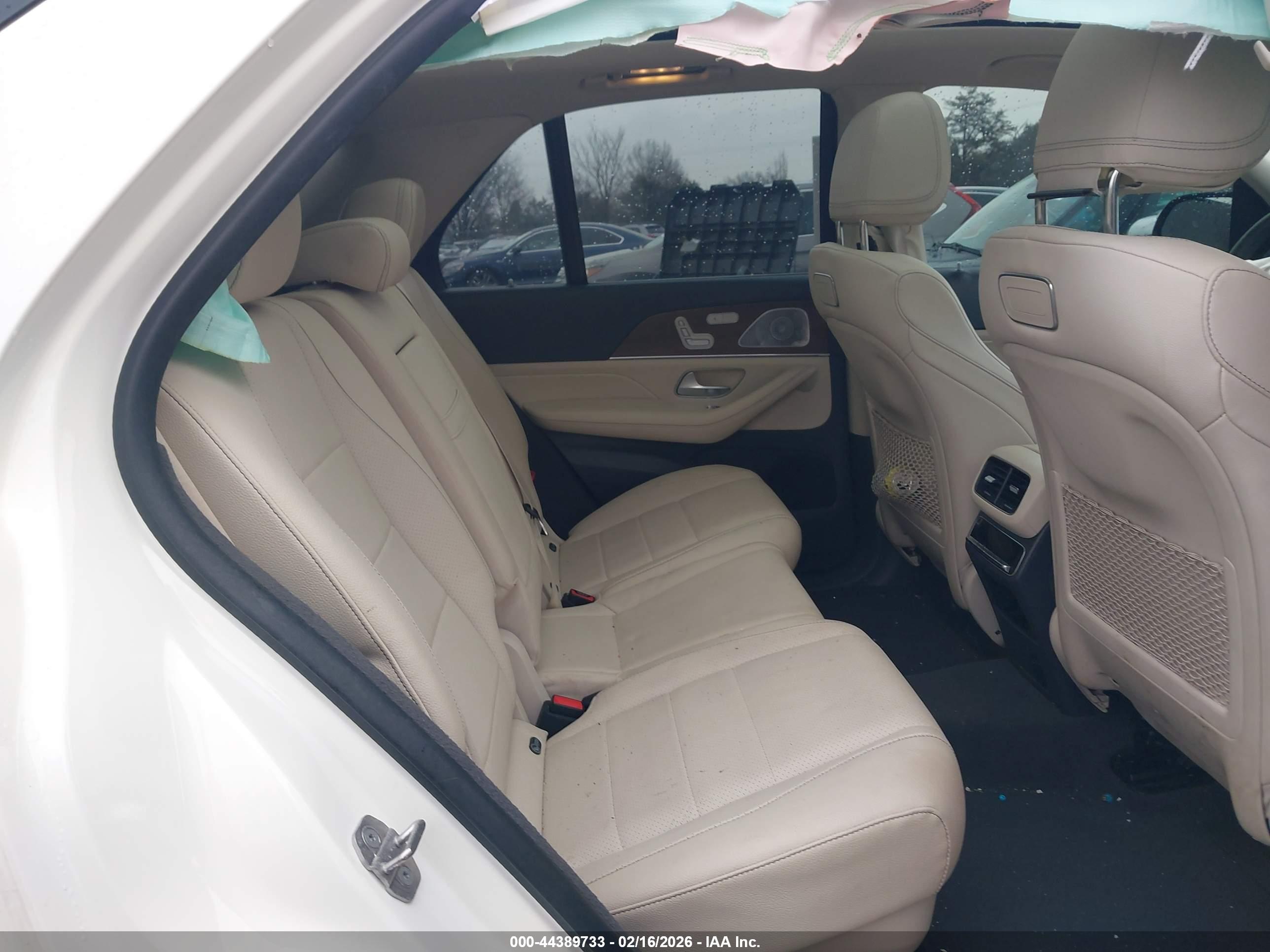 MERCEDES-BENZ GLE image 8
