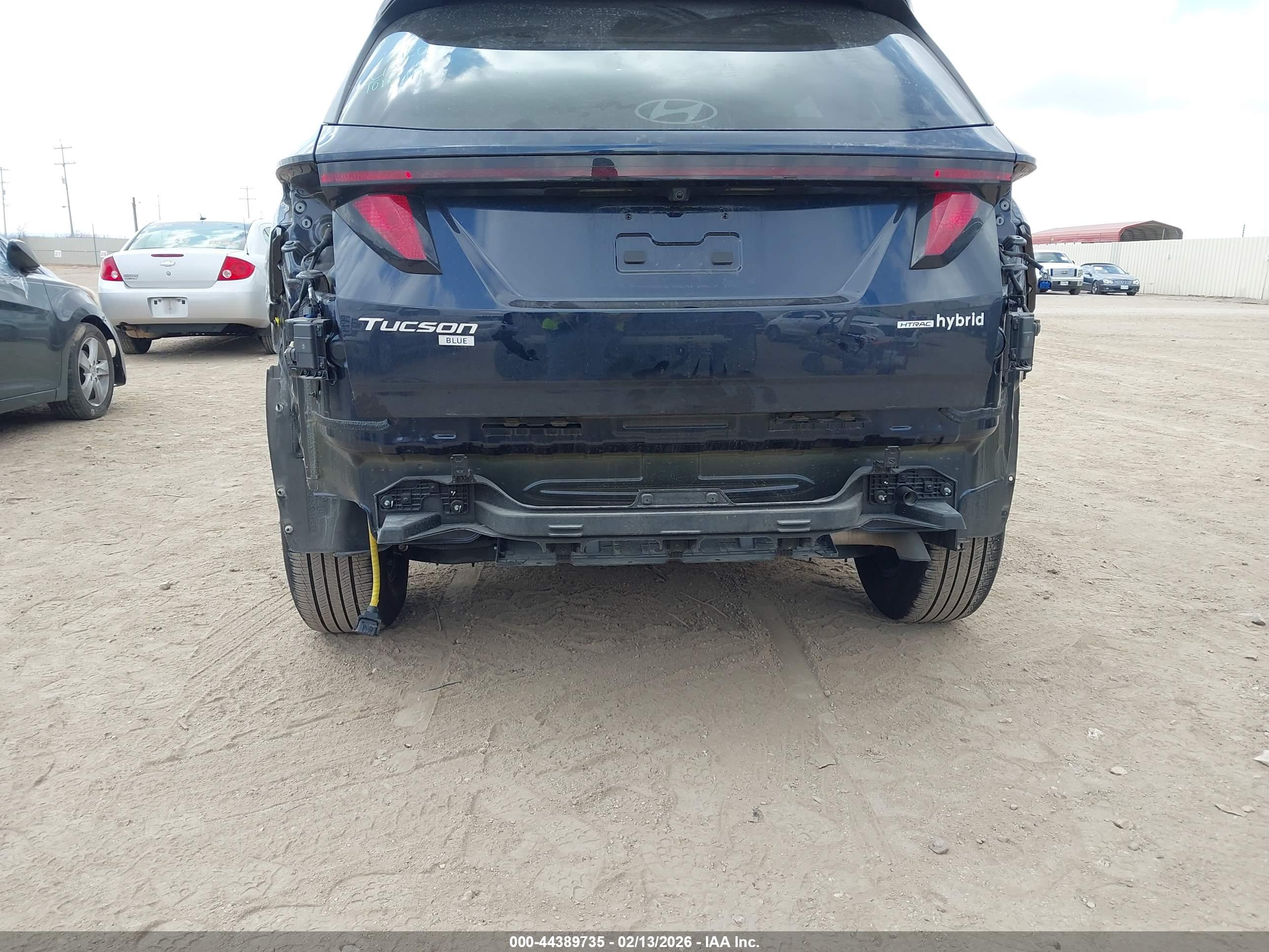 HYUNDAI TUCSON image 6