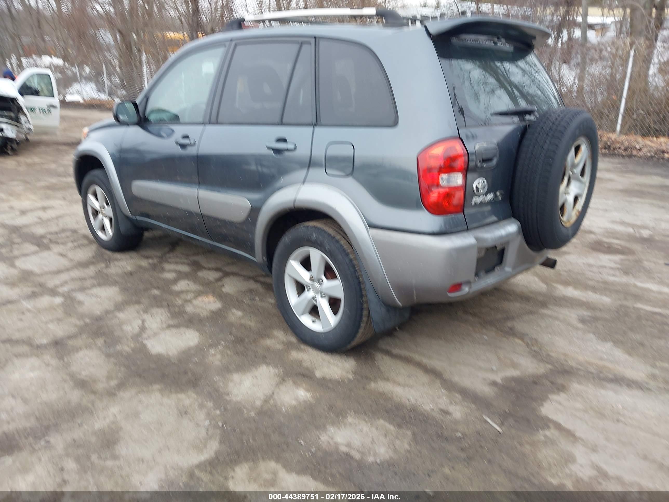 TOYOTA RAV4 image 3