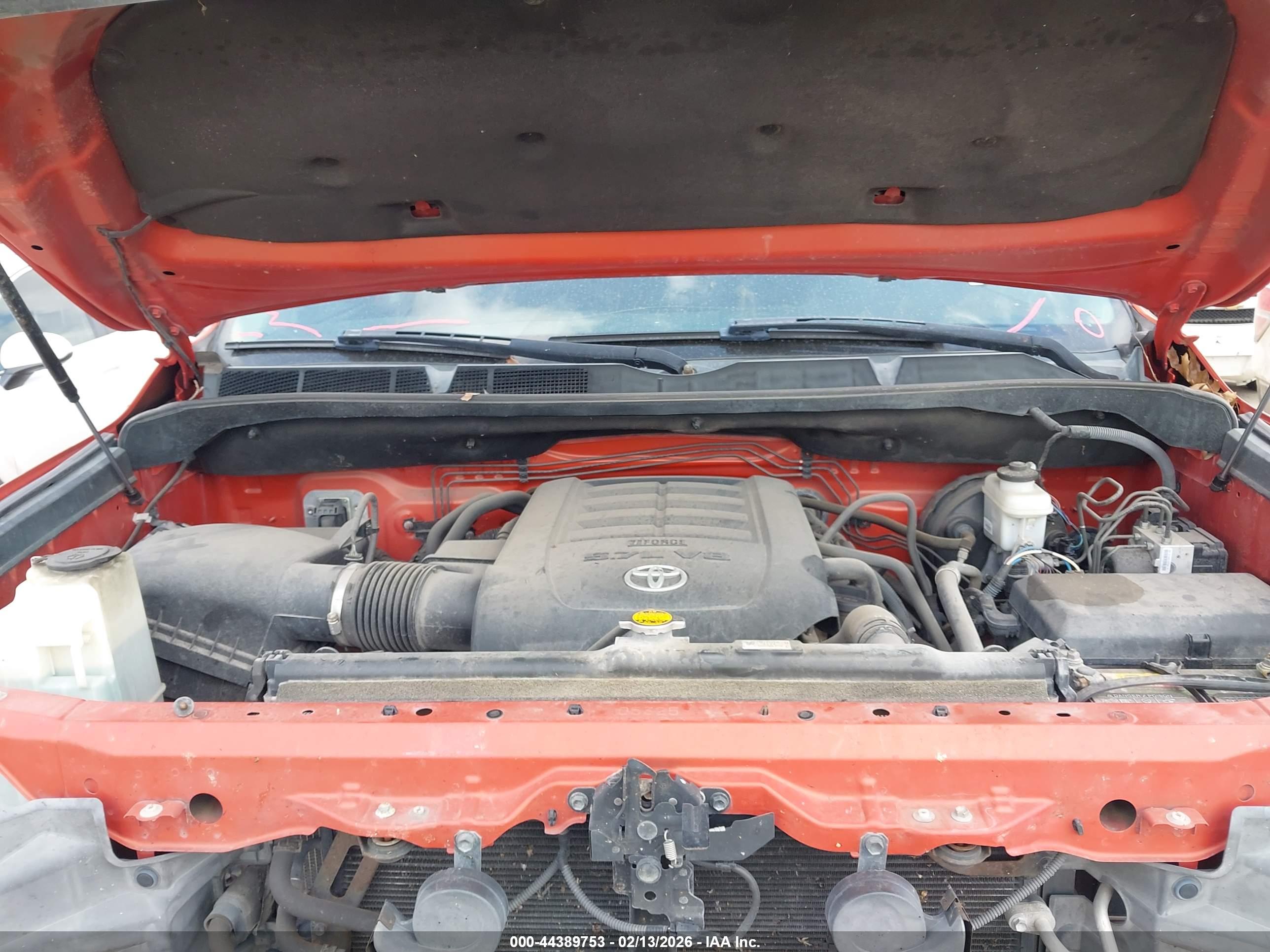 TOYOTA TUNDRA image 10