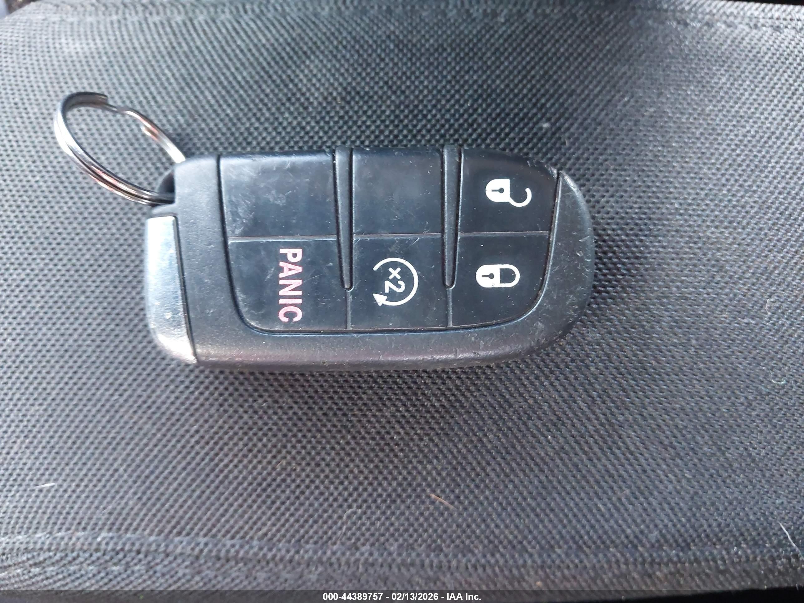 JEEP RENEGADE image 11