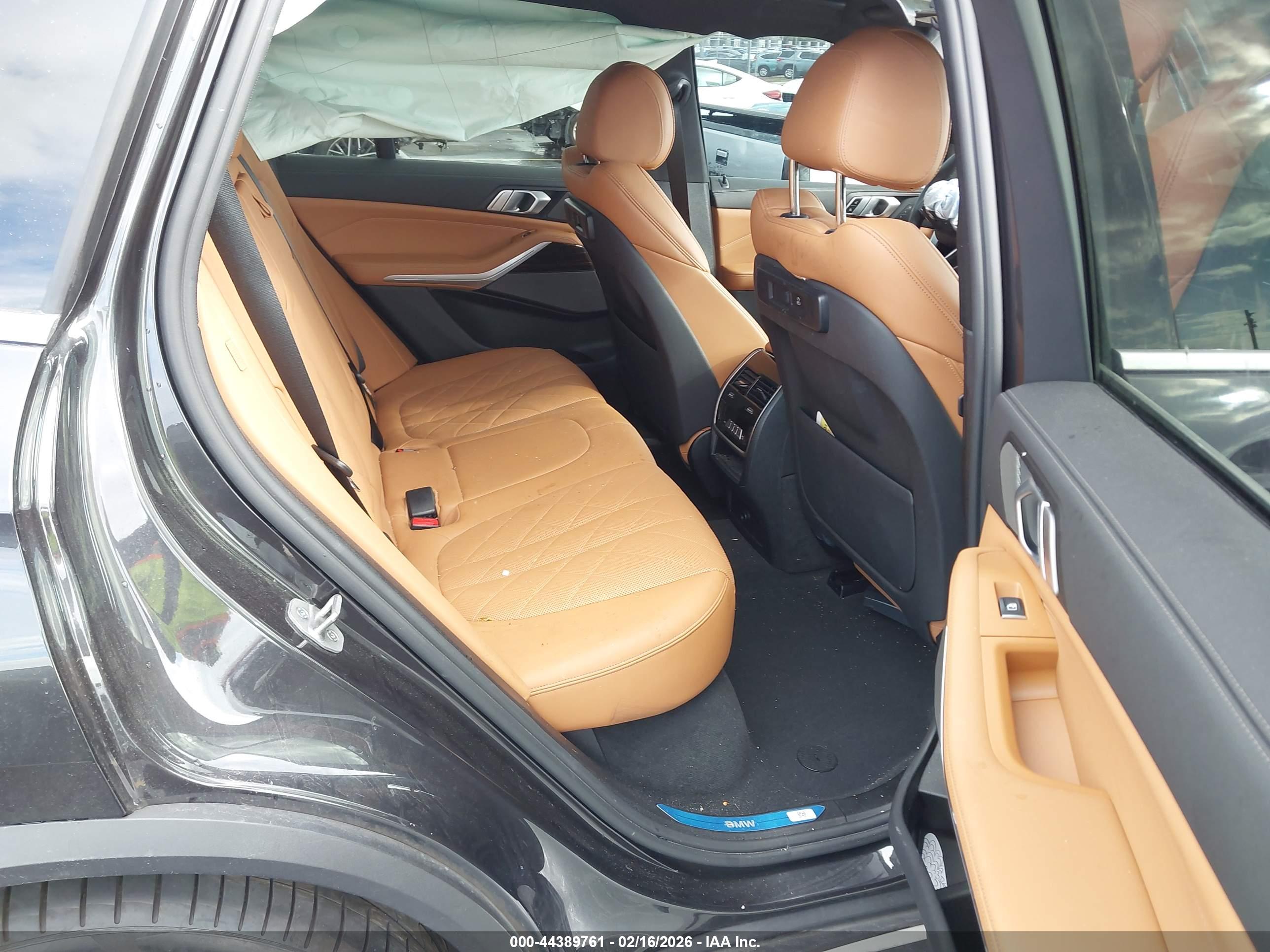 BMW X5 image 8