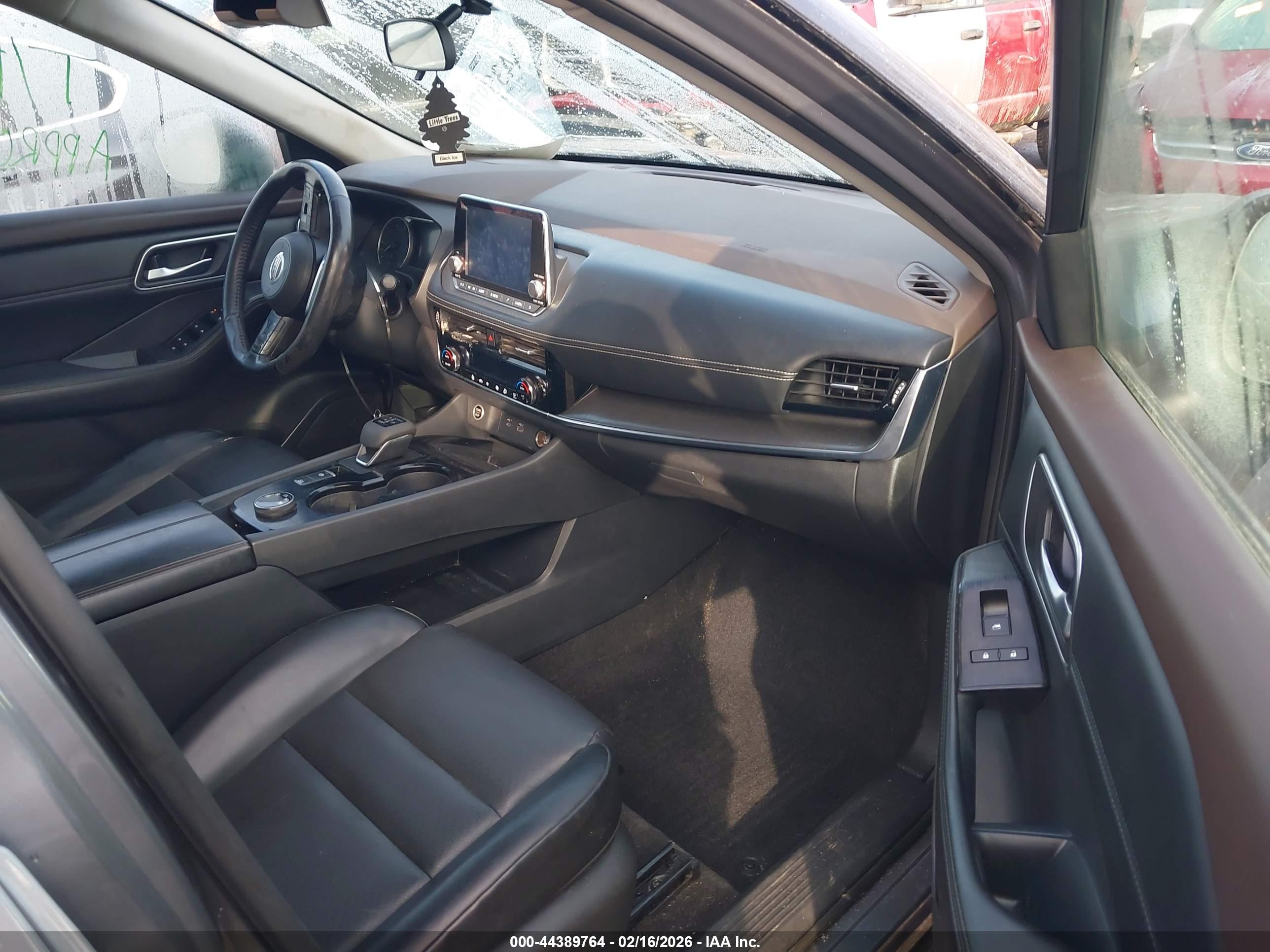 NISSAN ROGUE image 5