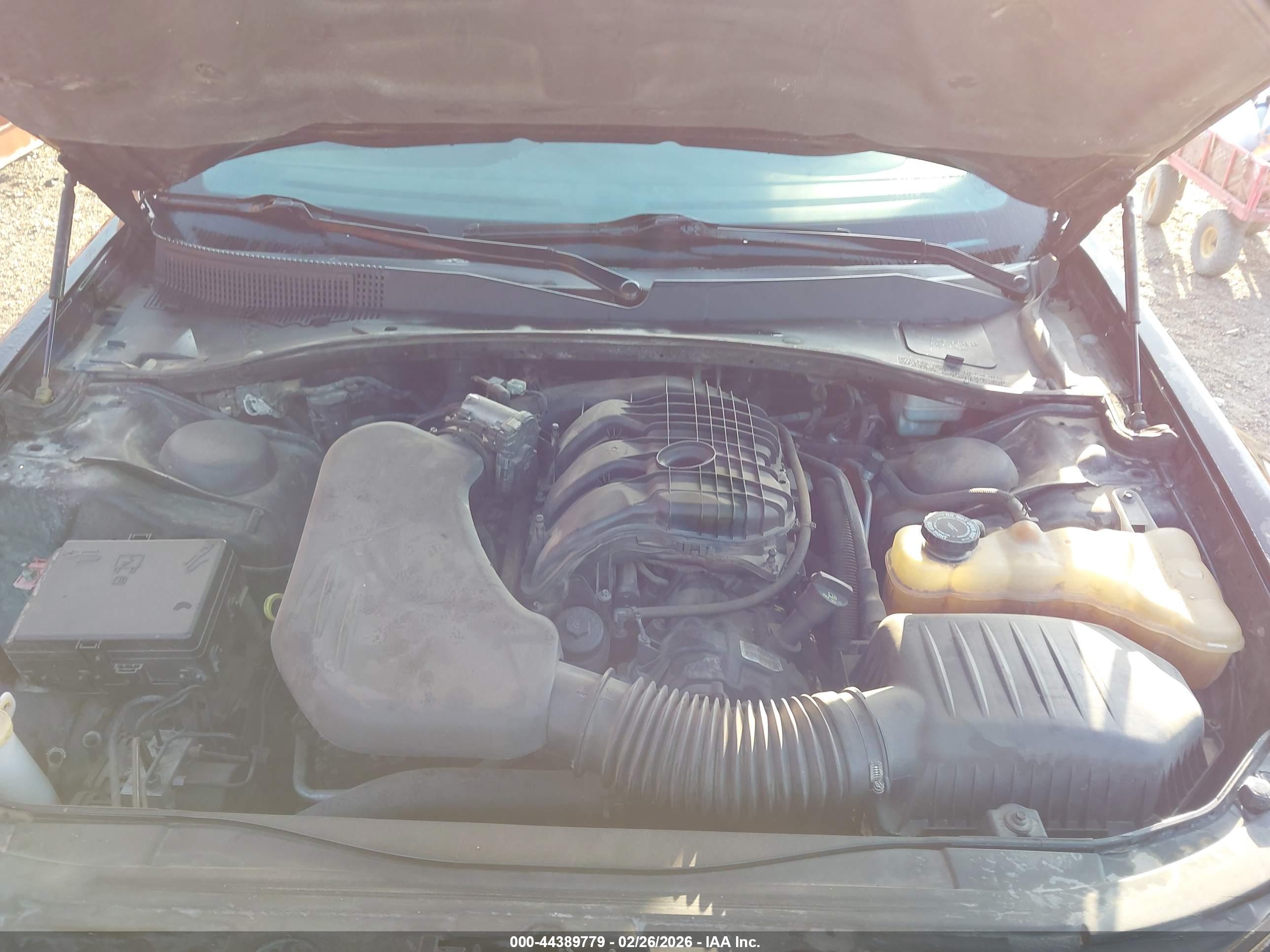 CHRYSLER 300 image 10