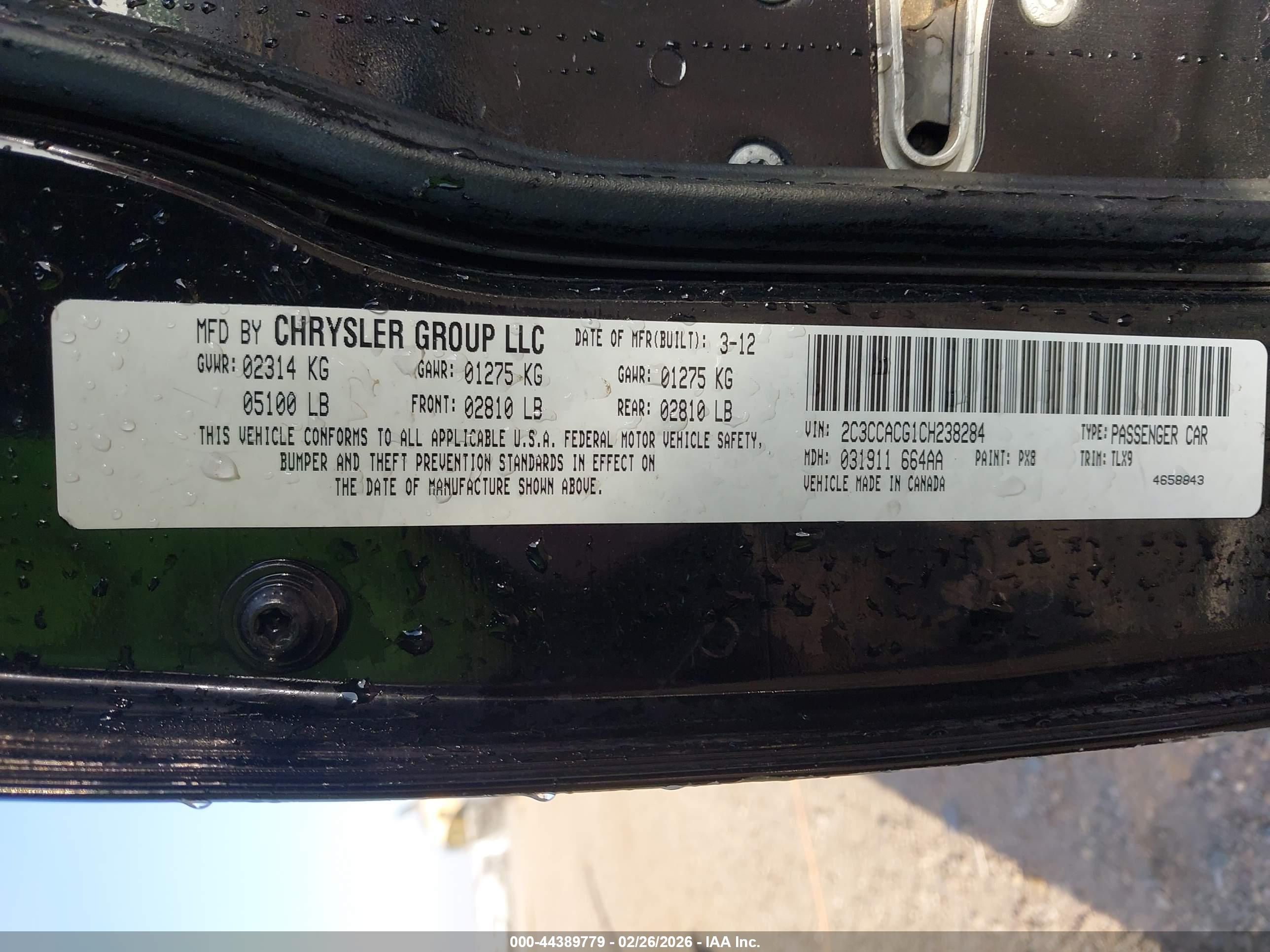 CHRYSLER 300 image 9