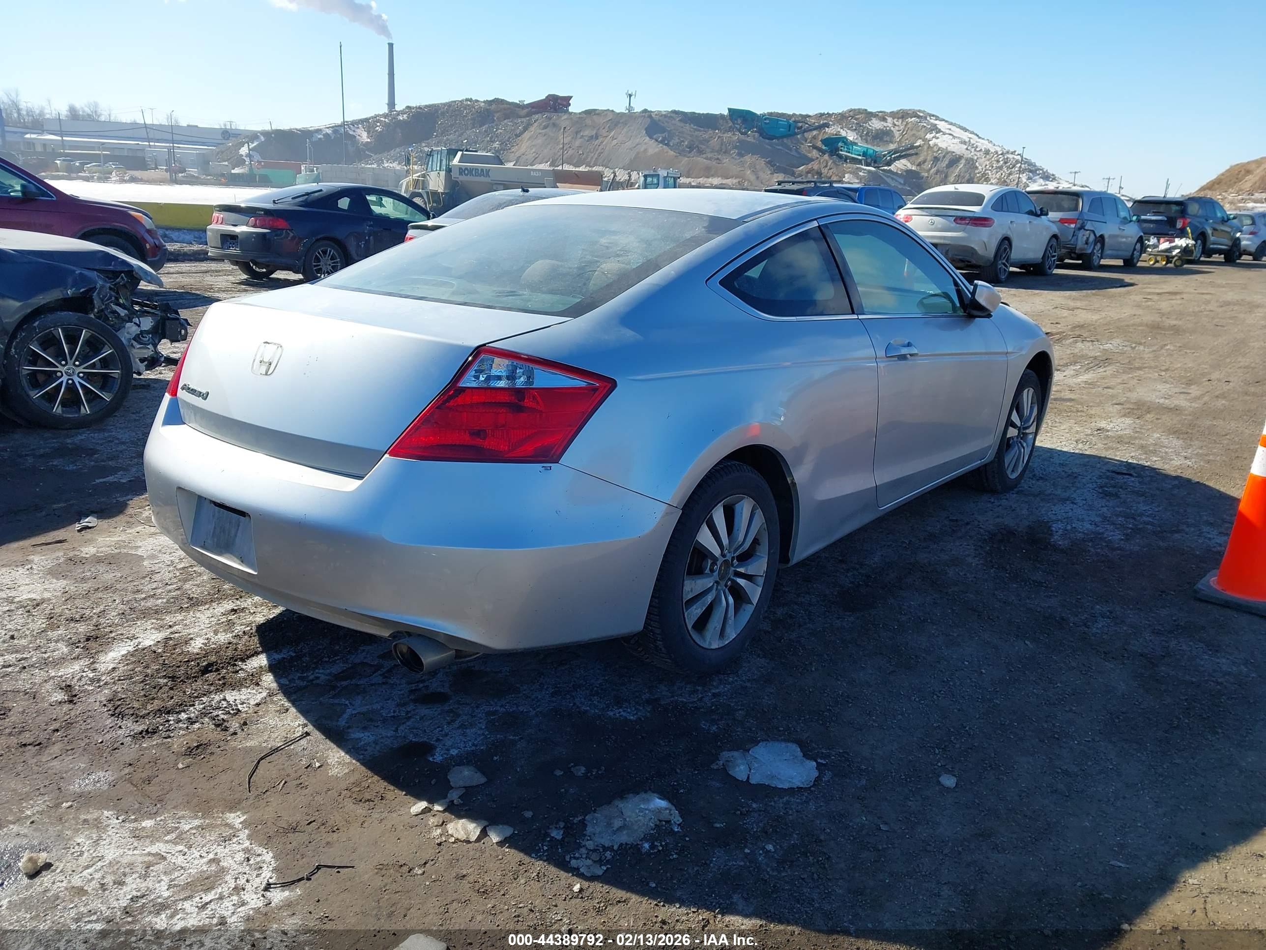 HONDA ACCORD image 4
