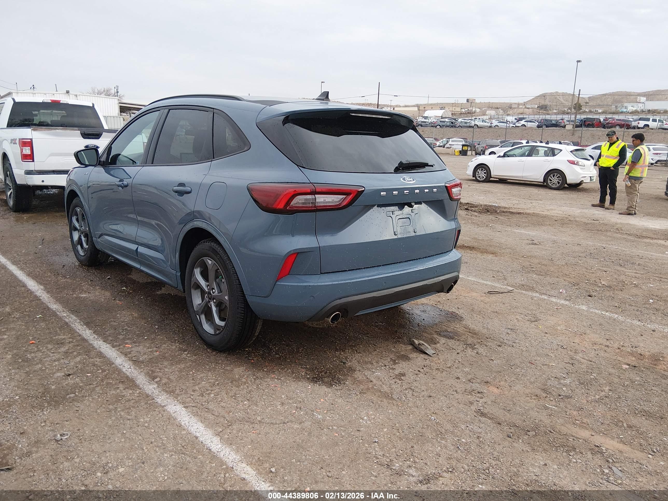 FORD ESCAPE image 3