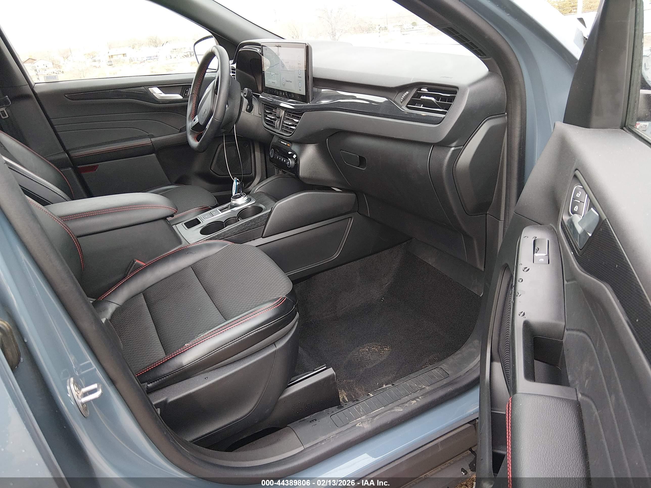 FORD ESCAPE image 5