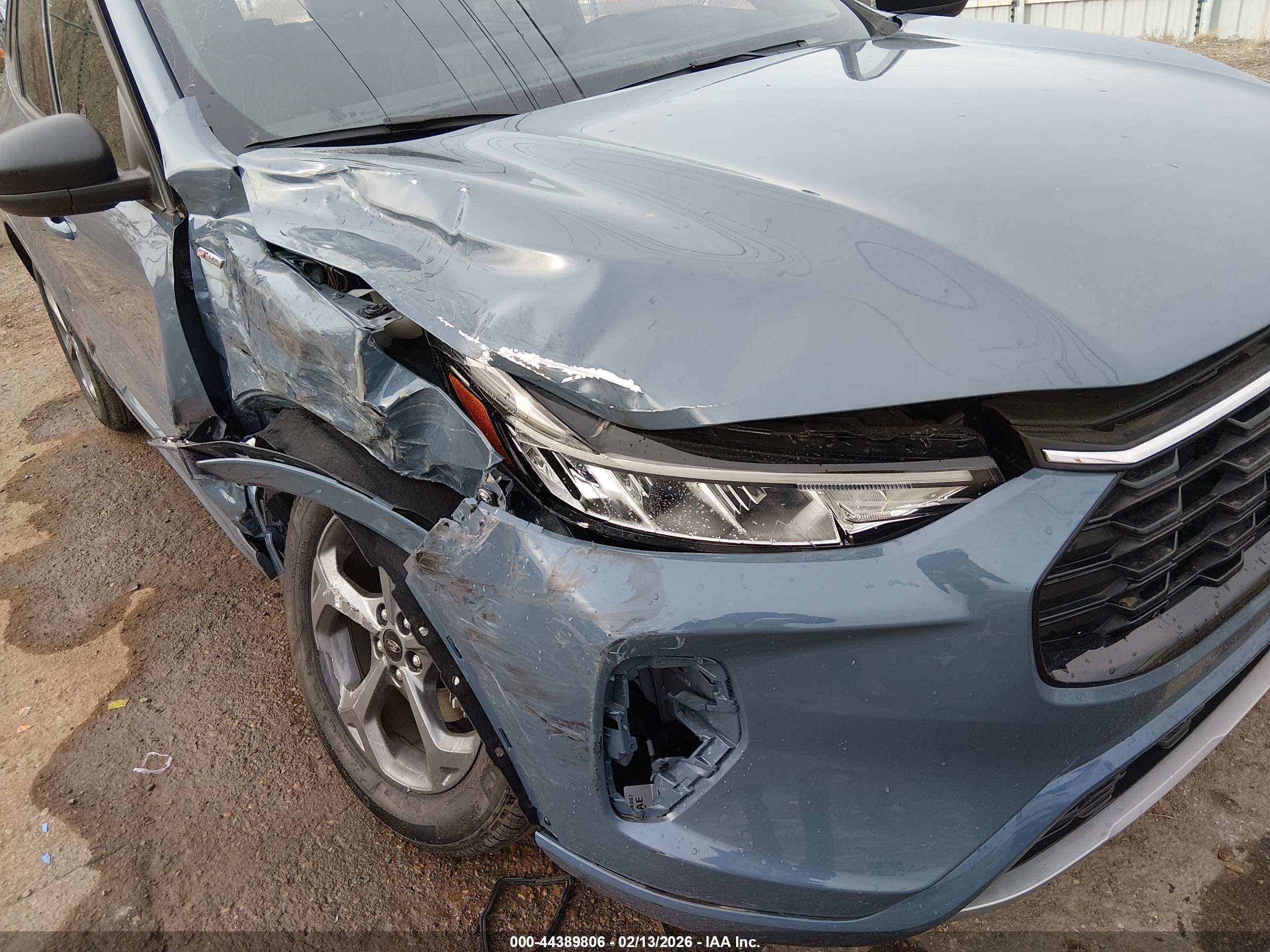 FORD ESCAPE image 6