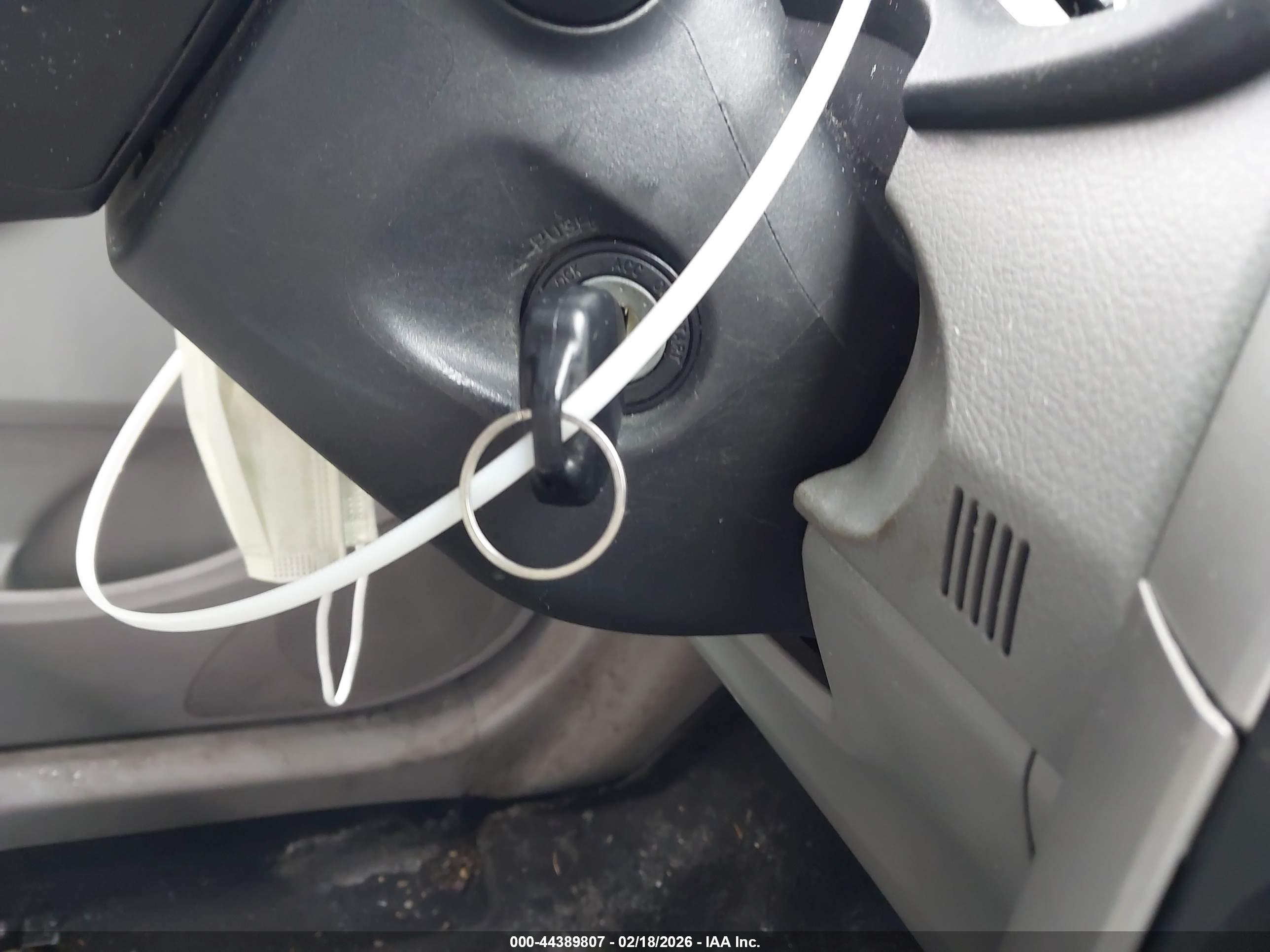TOYOTA COROLLA image 11