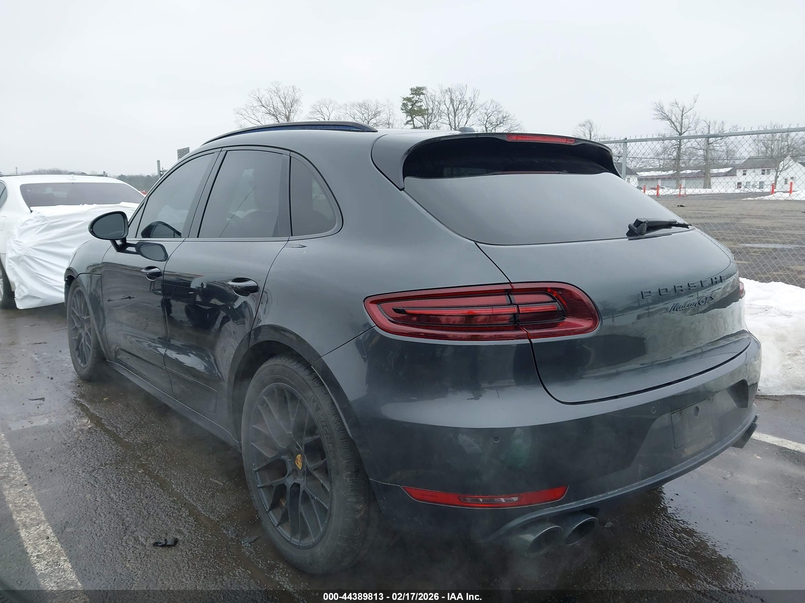 PORSCHE MACAN image 3