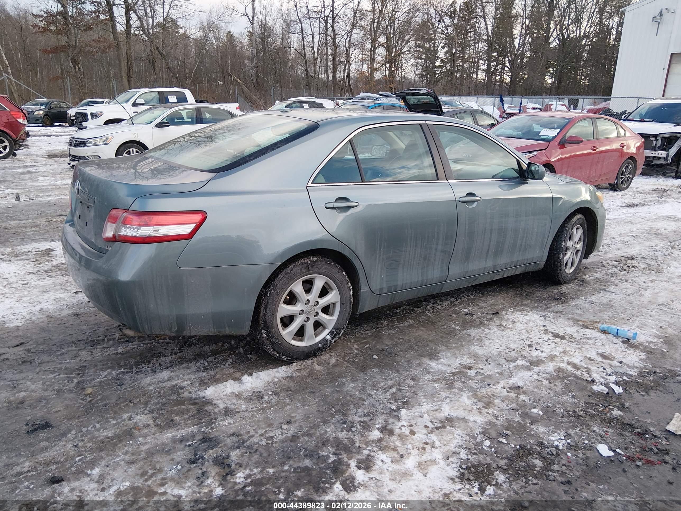 TOYOTA CAMRY image 4