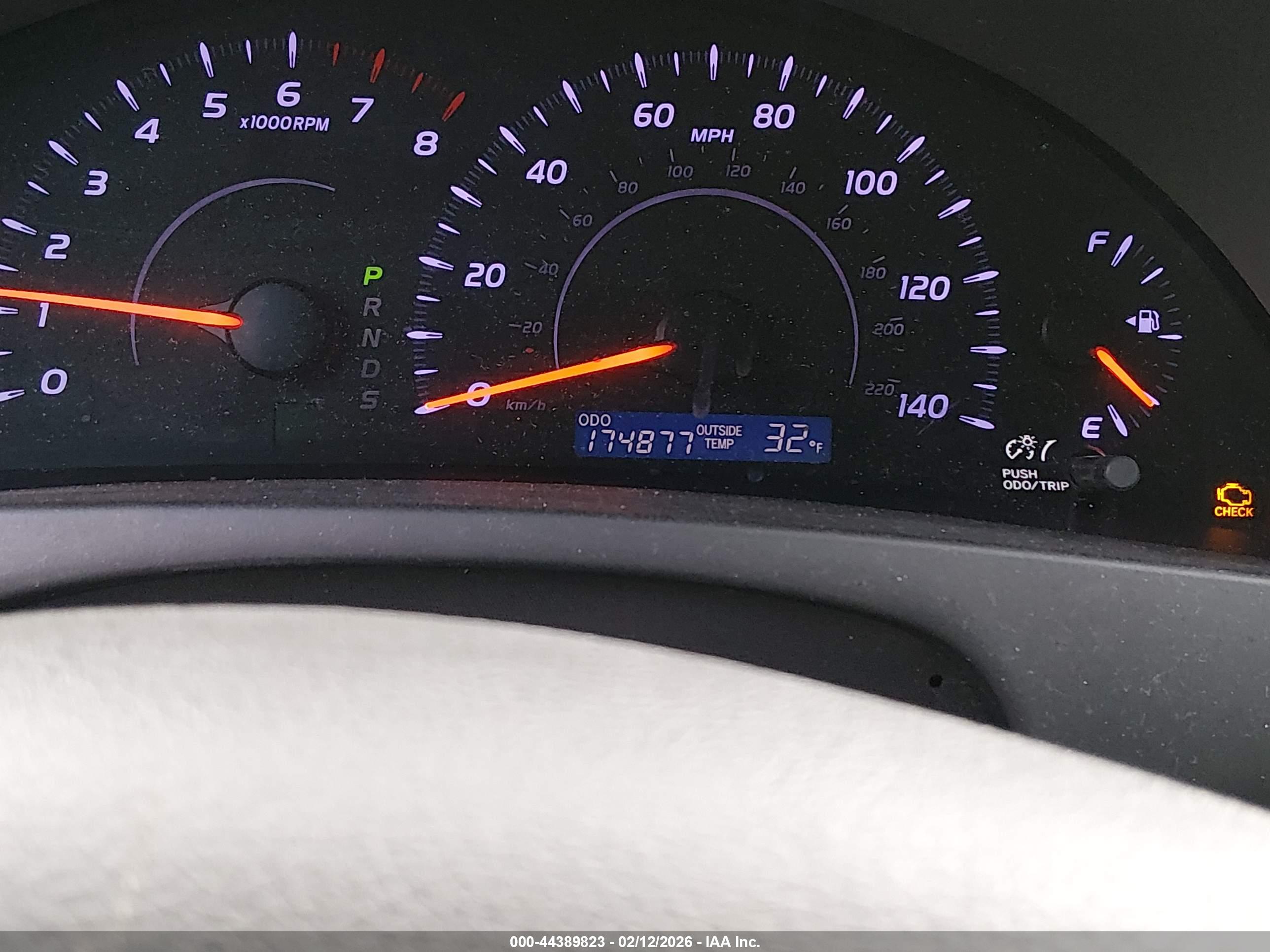 TOYOTA CAMRY image 7