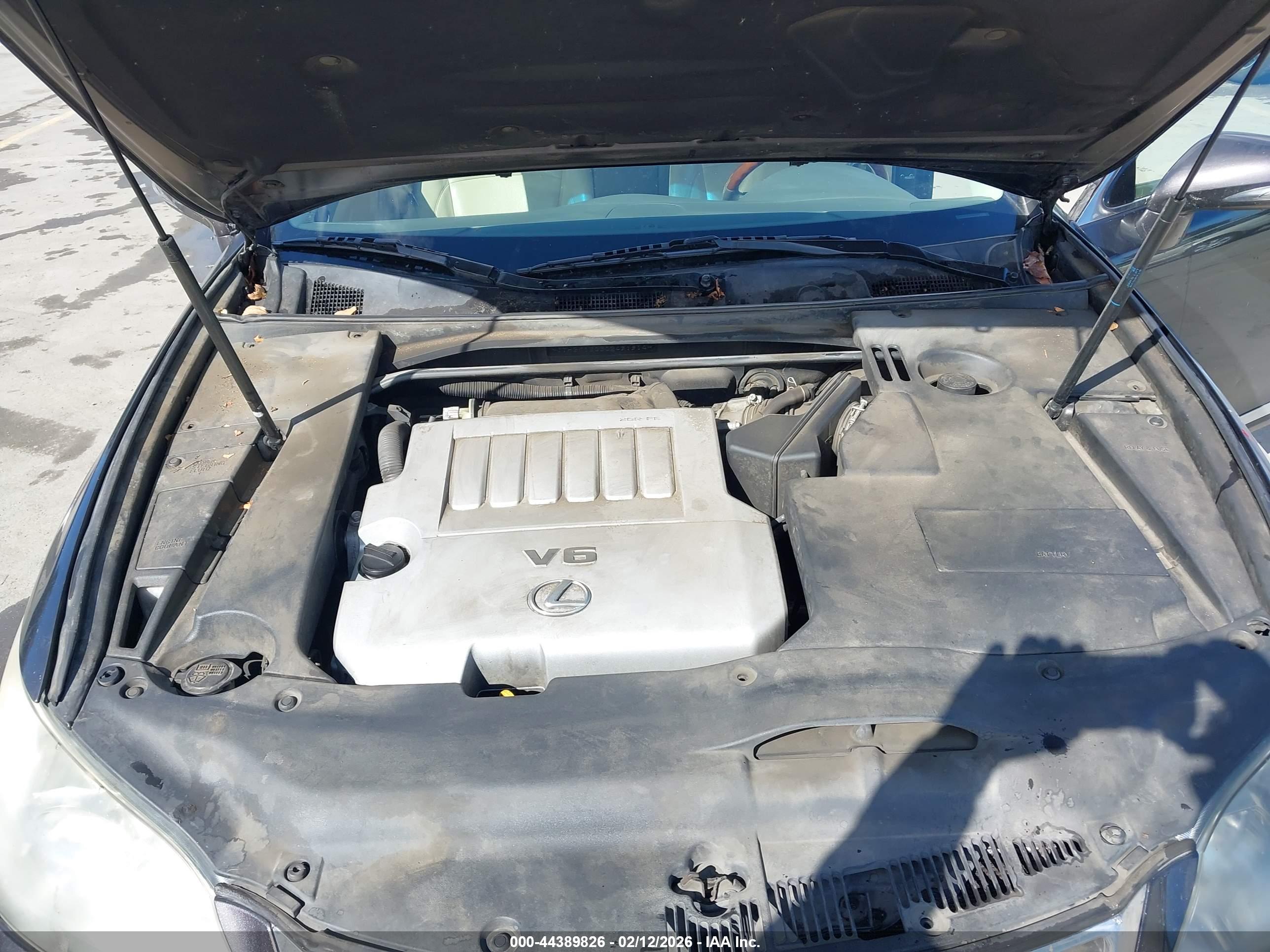 LEXUS ES image 10